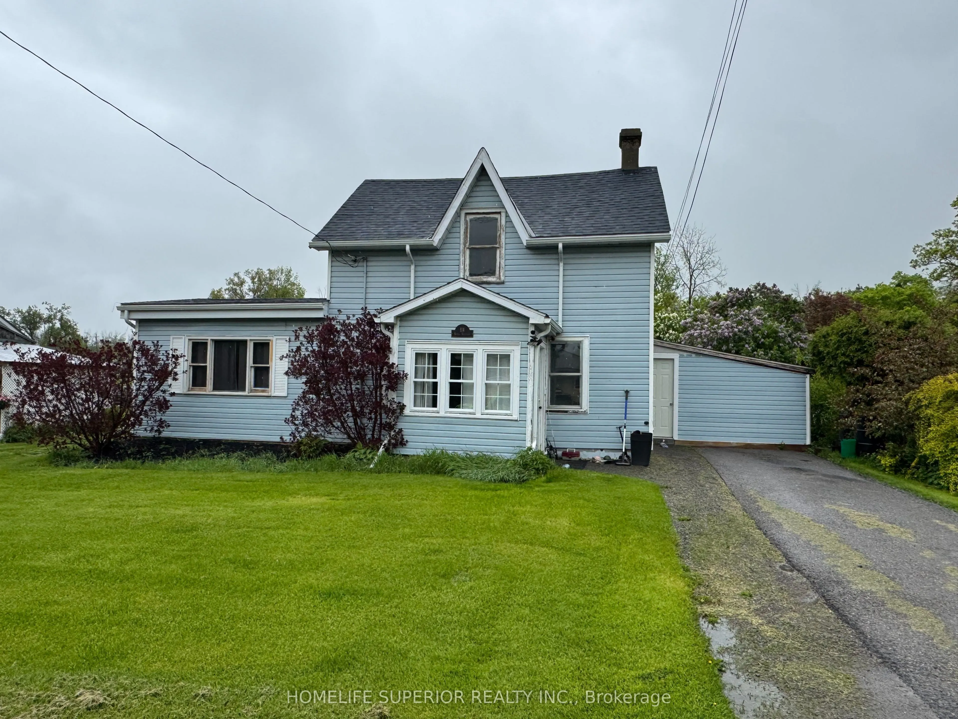 114 Hastings Avenue