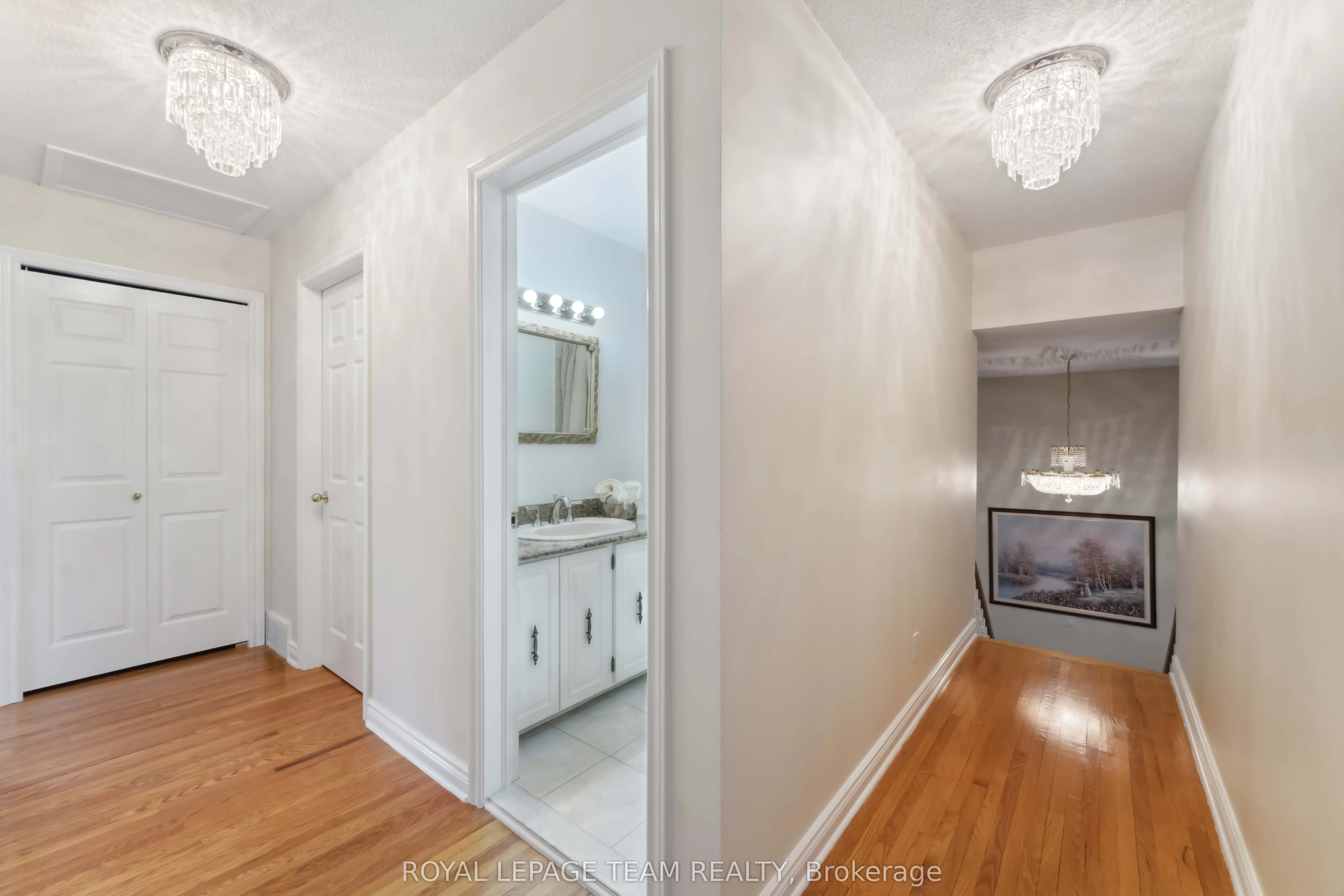 12 Queen Anne Crescent