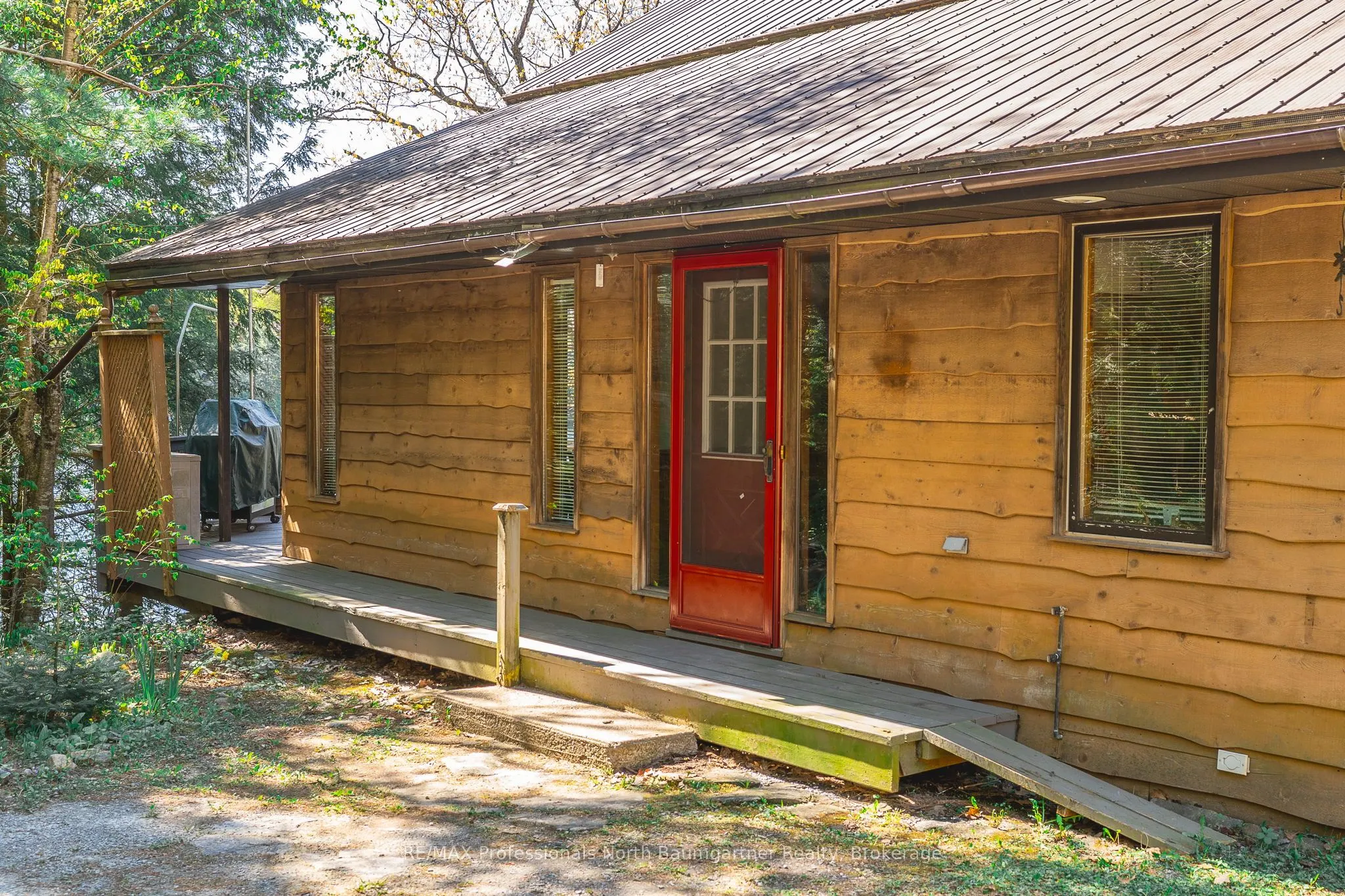 6469 Kennisis Lake Road