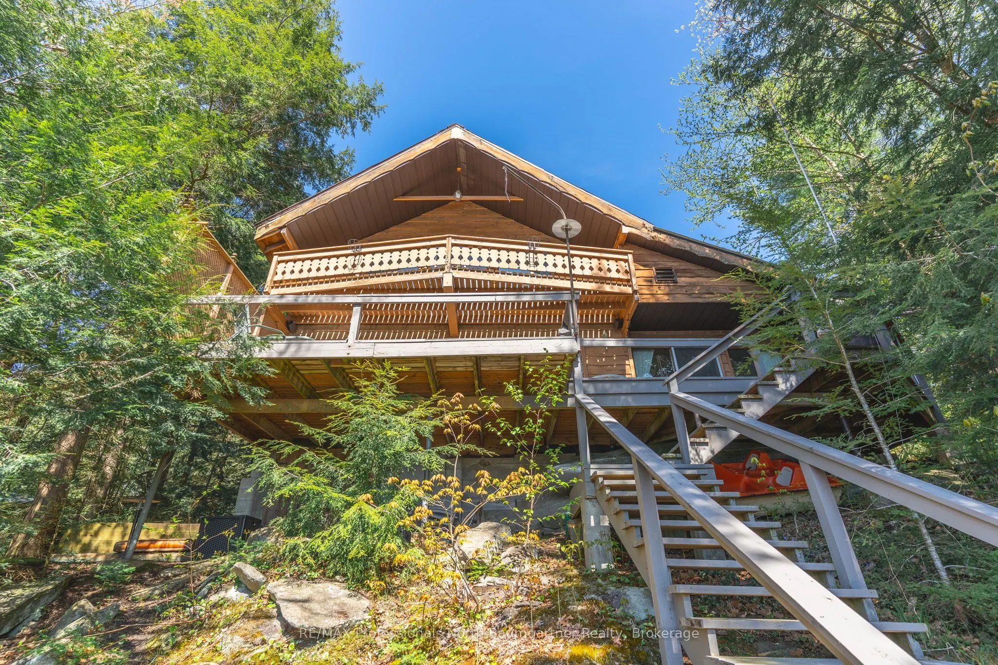 6469 Kennisis Lake Road