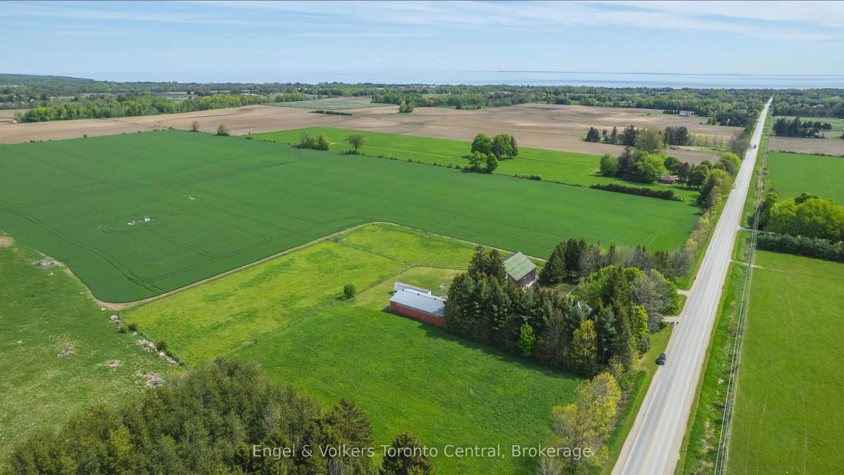 145693 Grey Rd 12 Road
