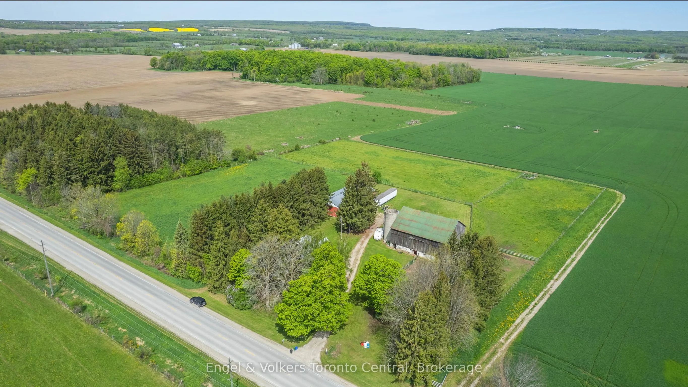 145693 Grey Rd 12 Road