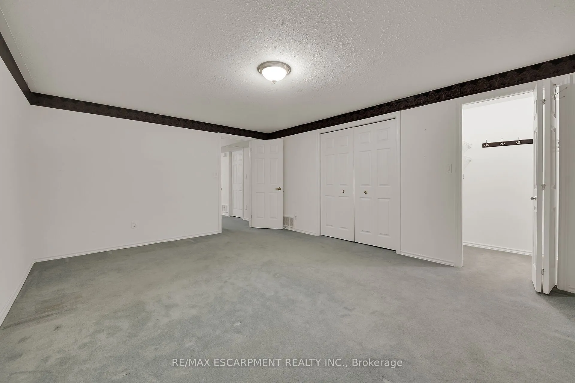 175 Victoria Street, #34