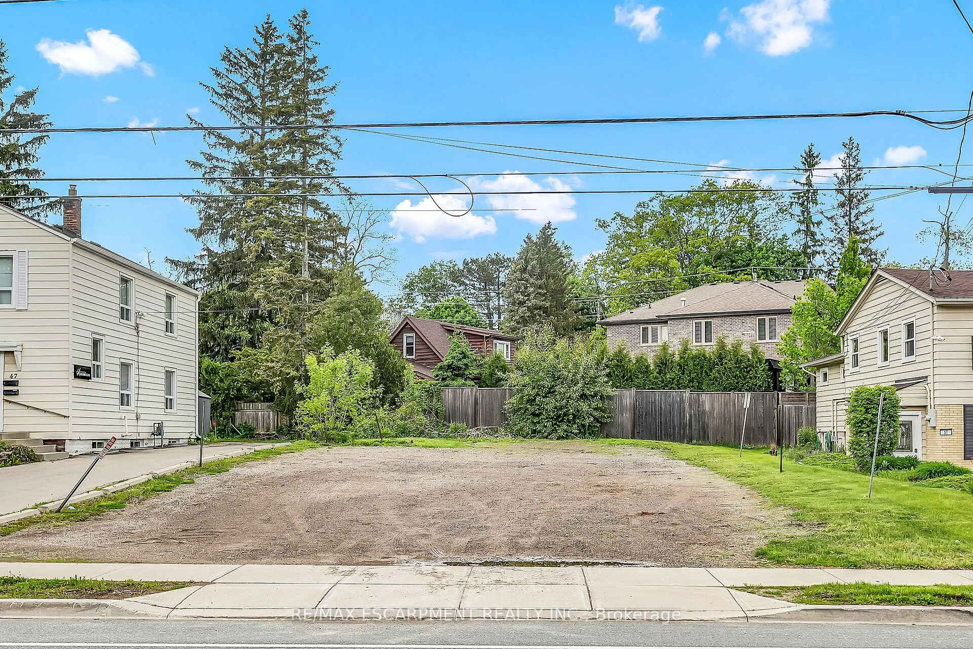 51 Wilson Street E