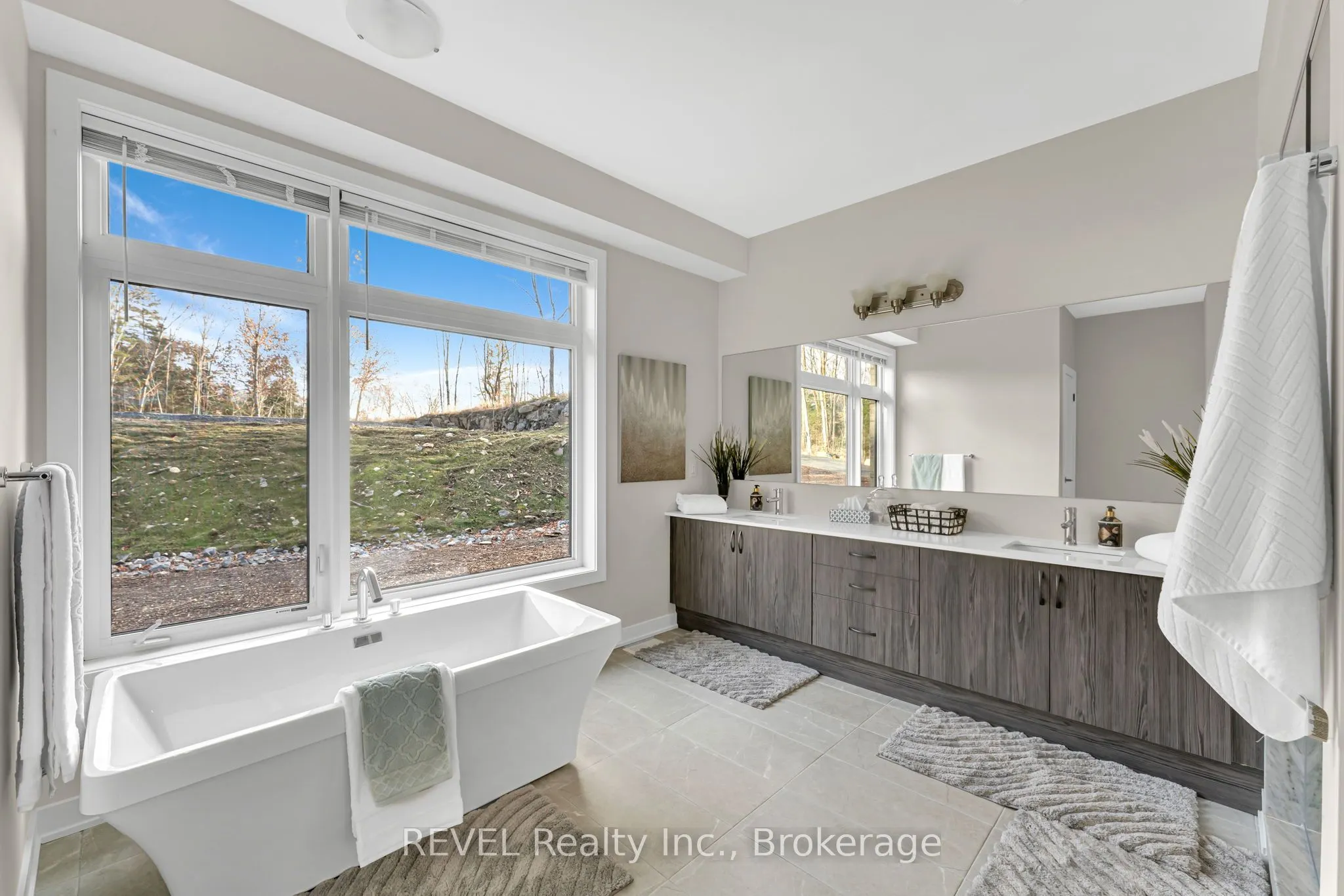 1008 Napier Court