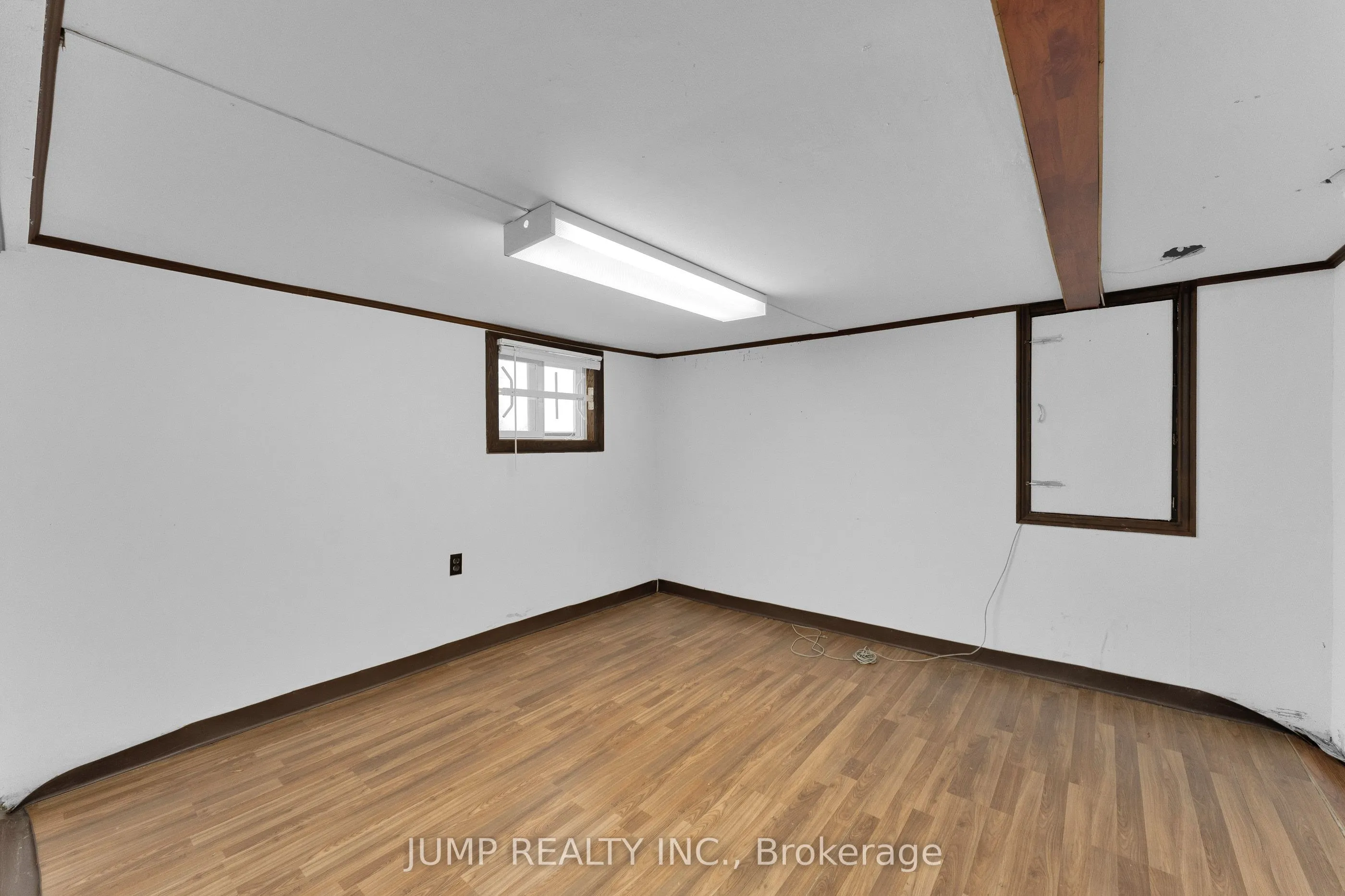 1451 Ouellette Avenue W