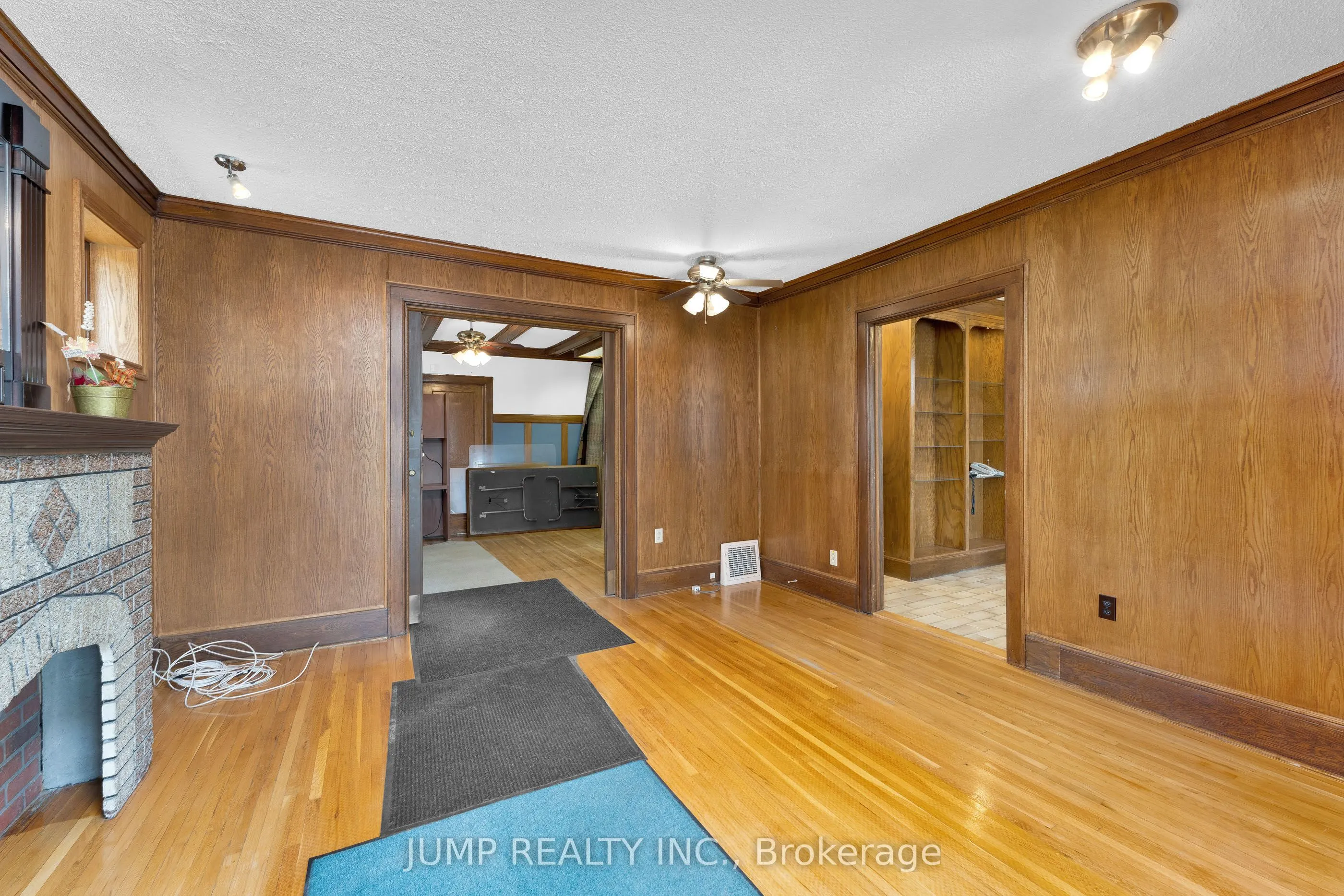1451 Ouellette Avenue W