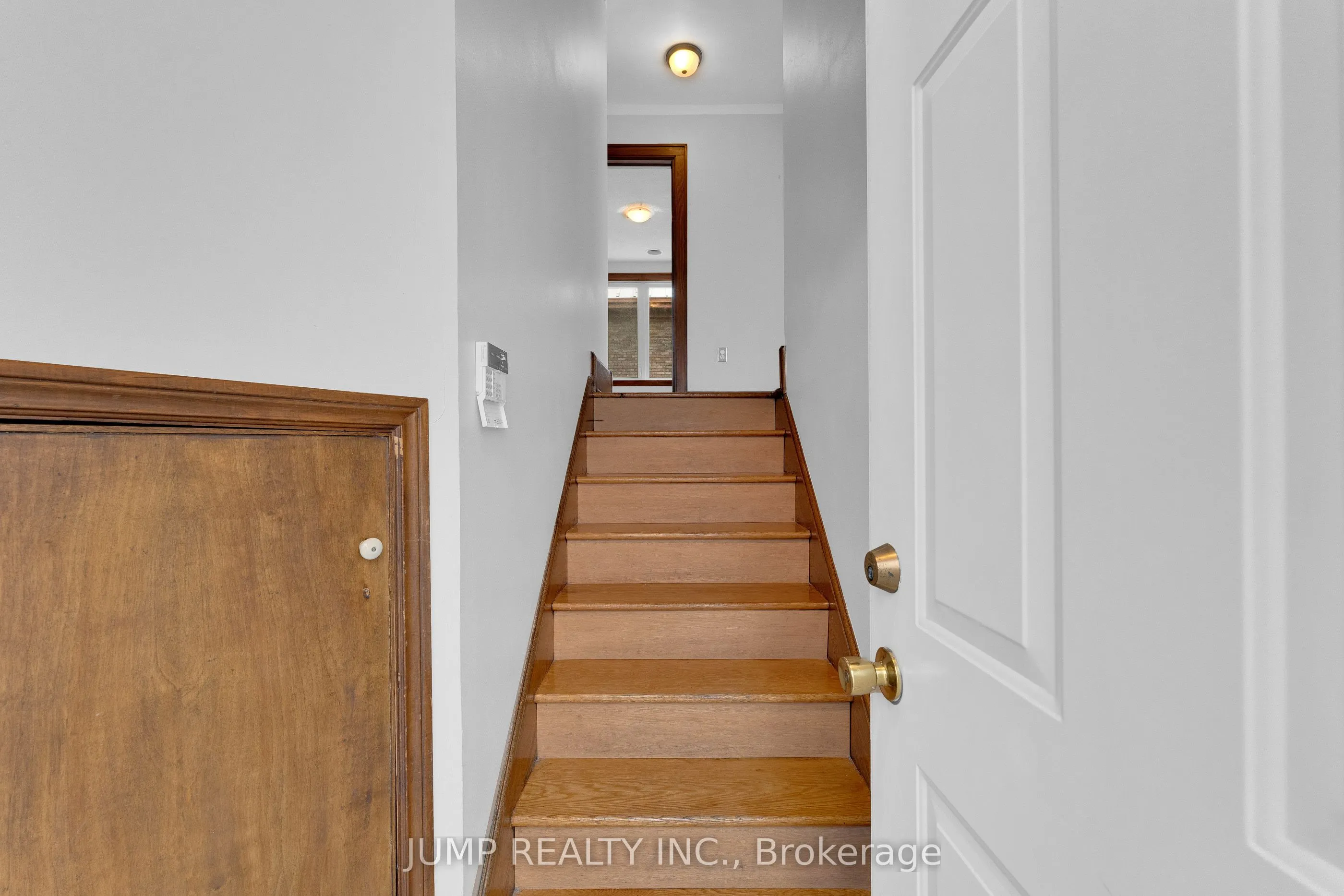 1451 Ouellette Avenue W