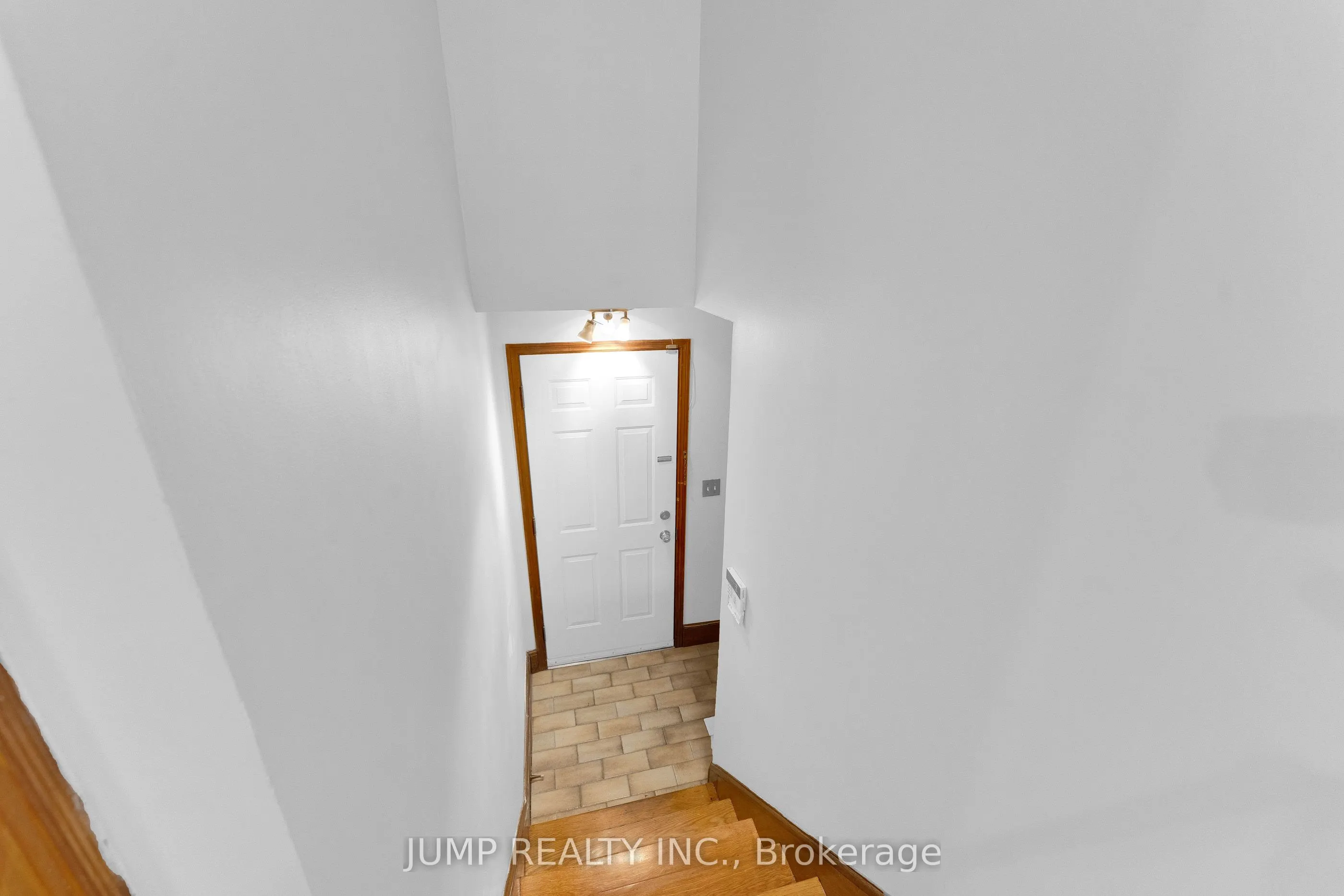 1451 Ouellette Avenue W