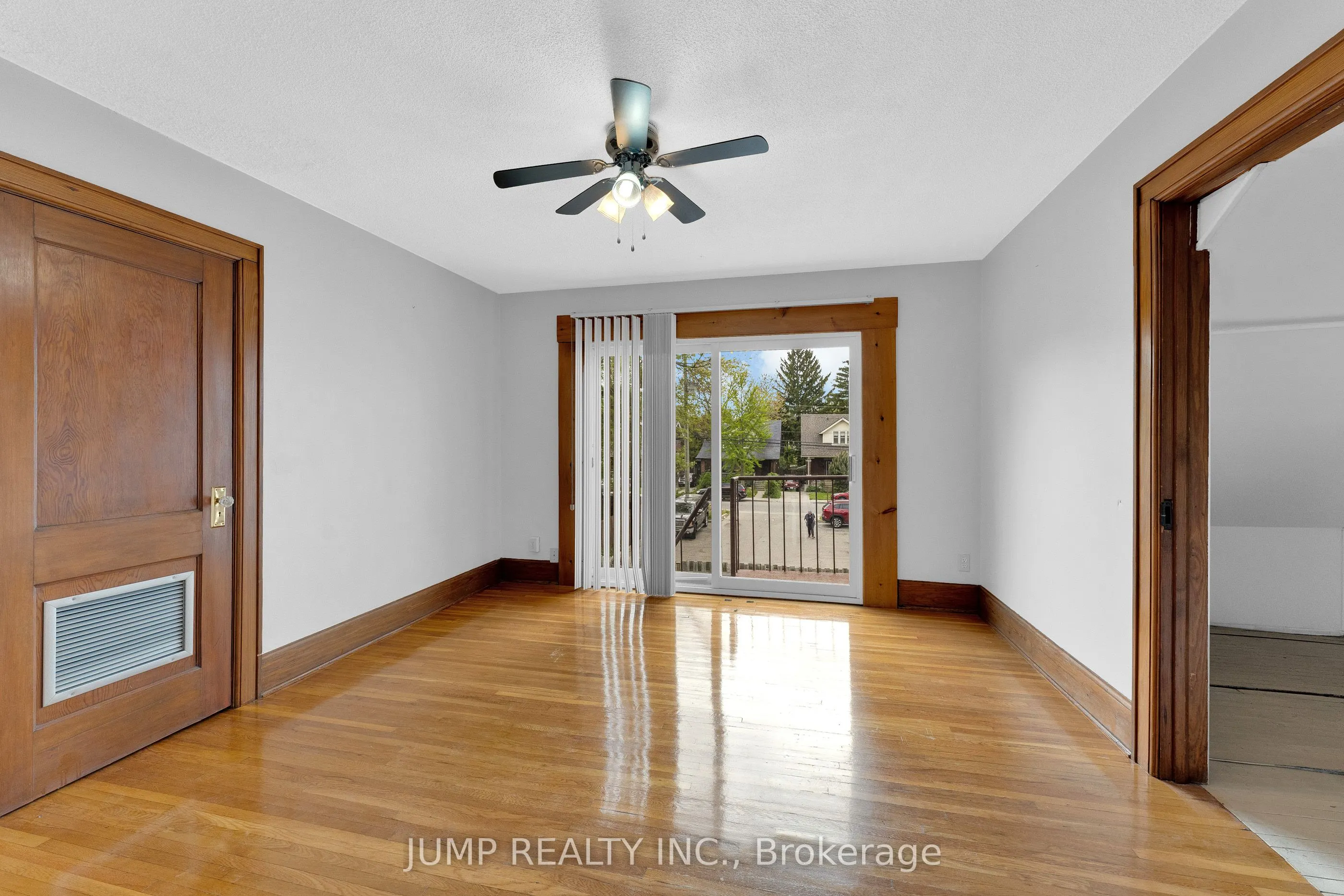 1451 Ouellette Avenue W
