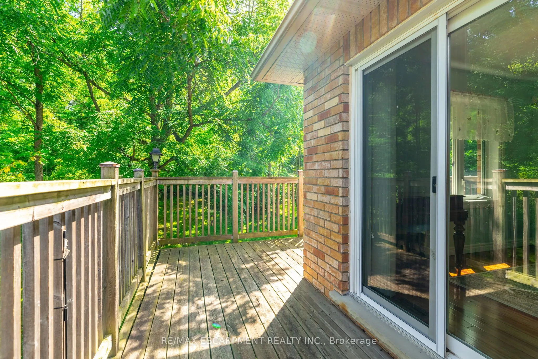 86 Ridge Road E