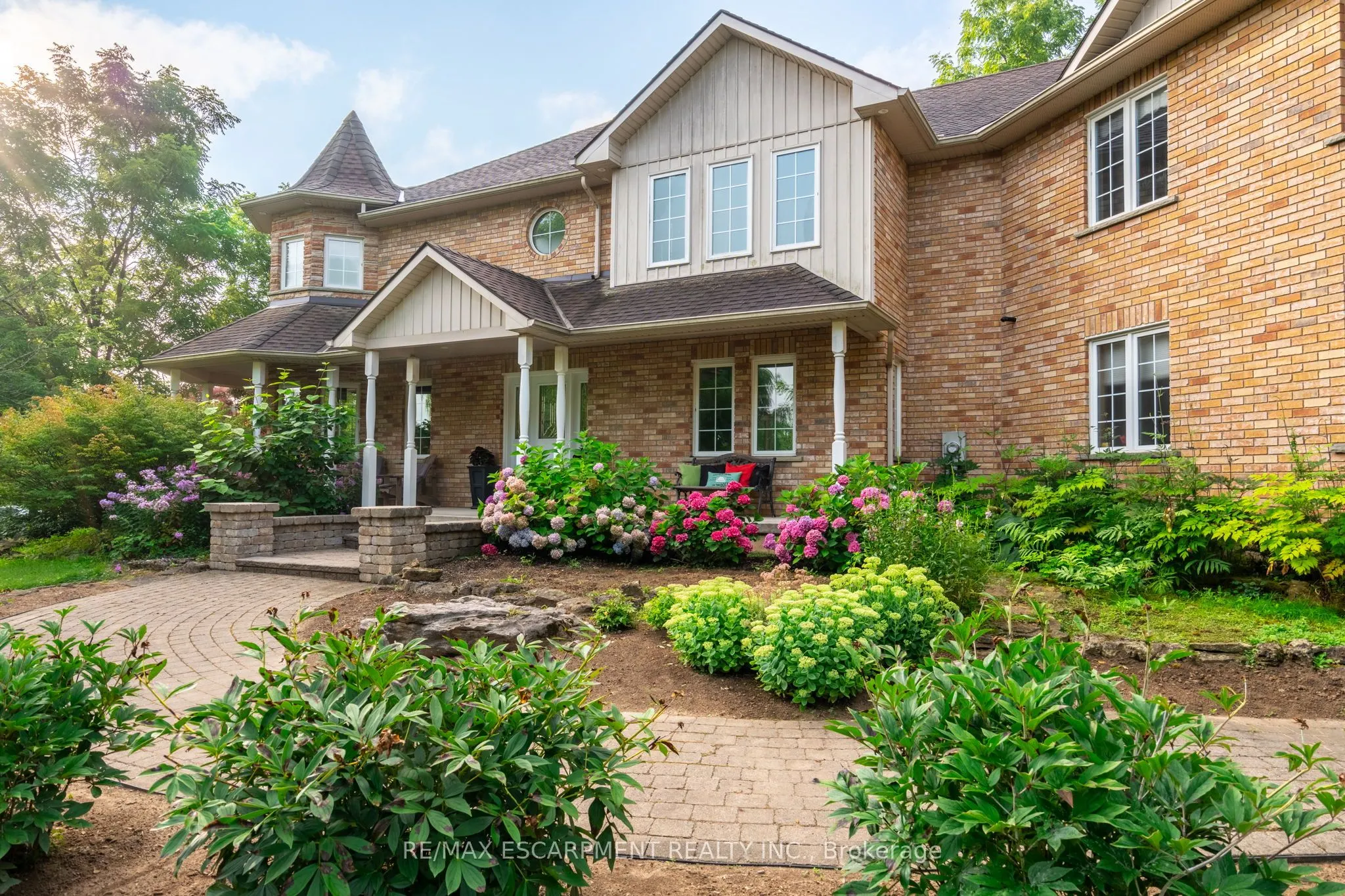 86 Ridge Road E
