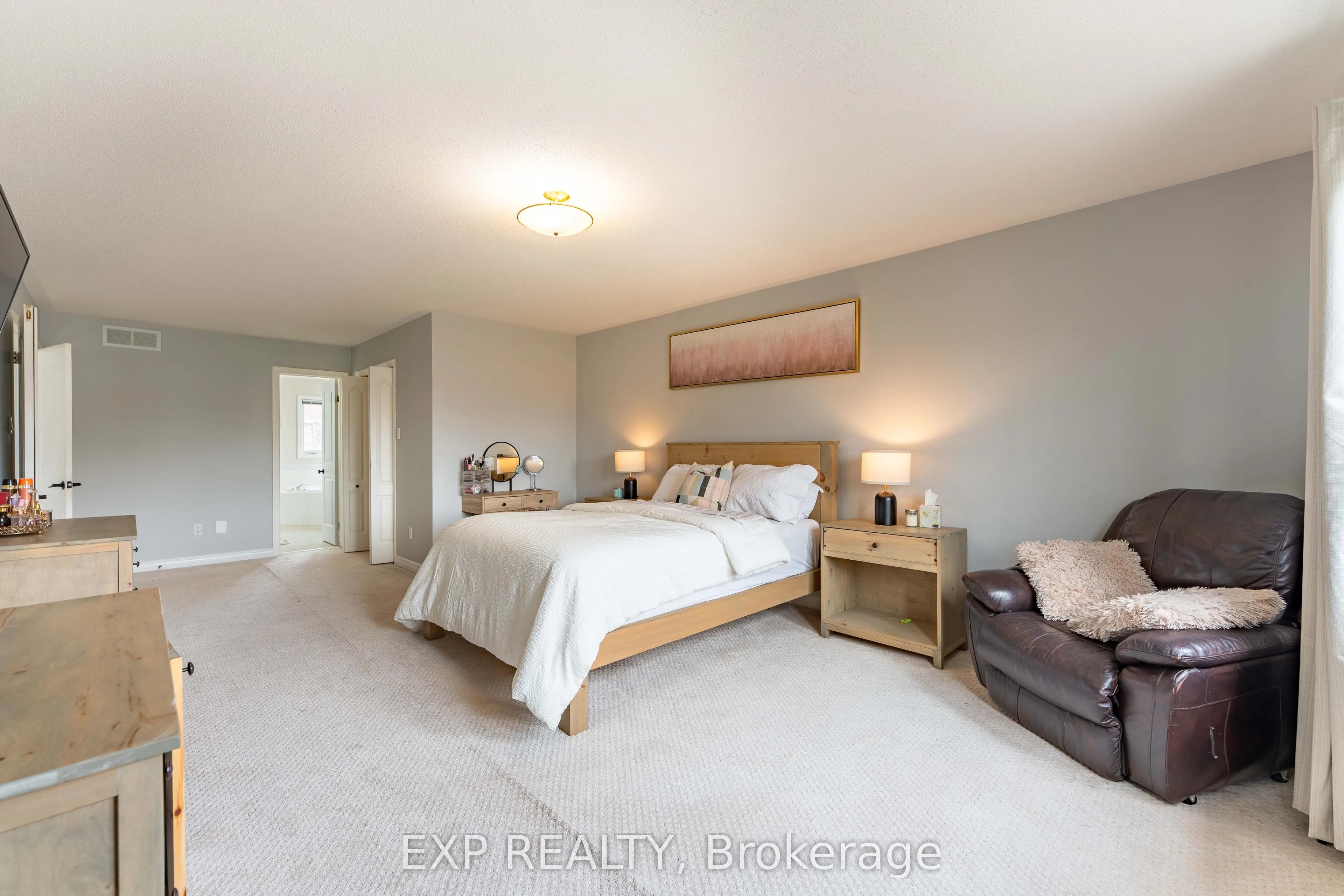 15 mayford Avenue