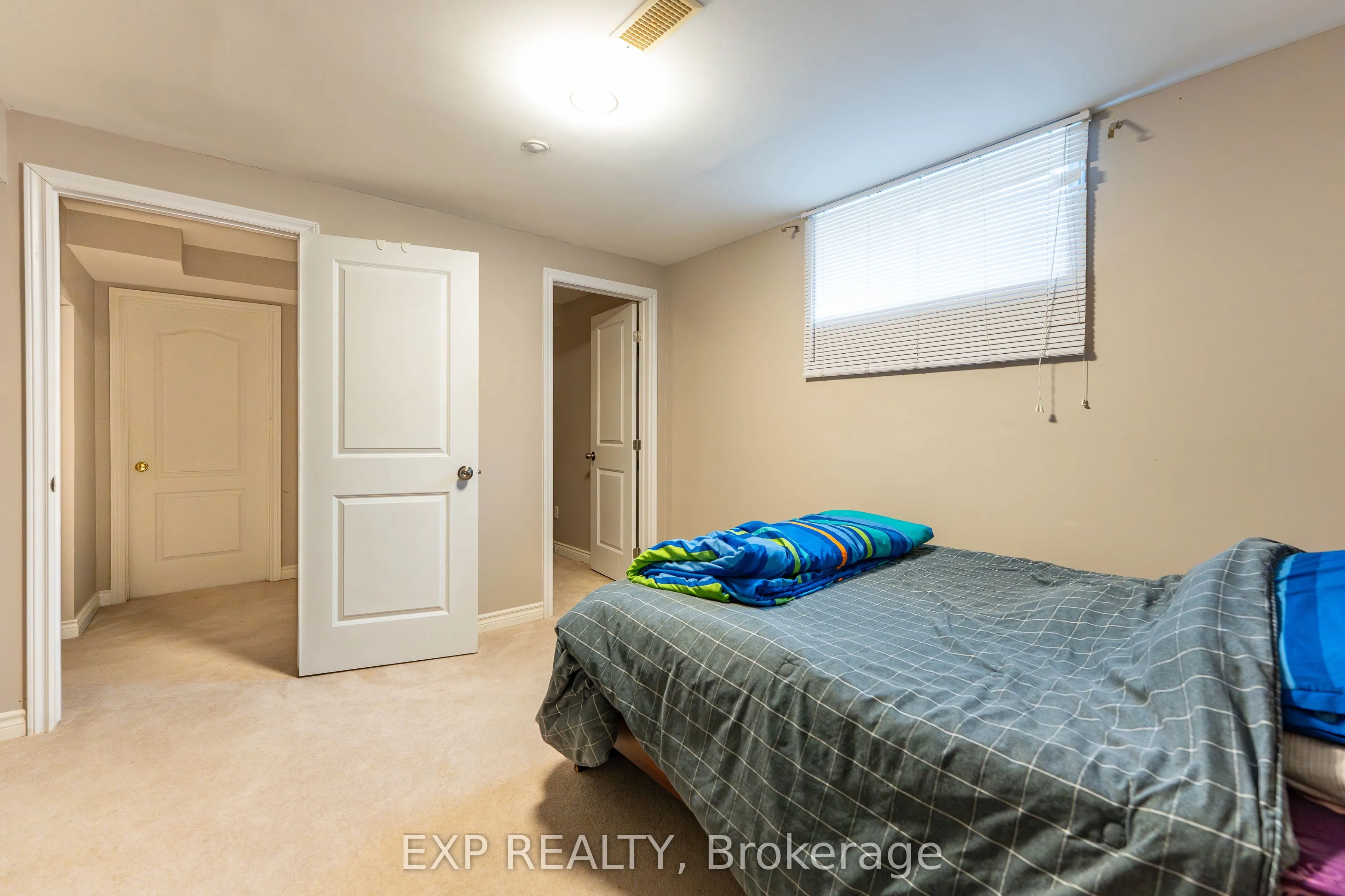 15 mayford Avenue