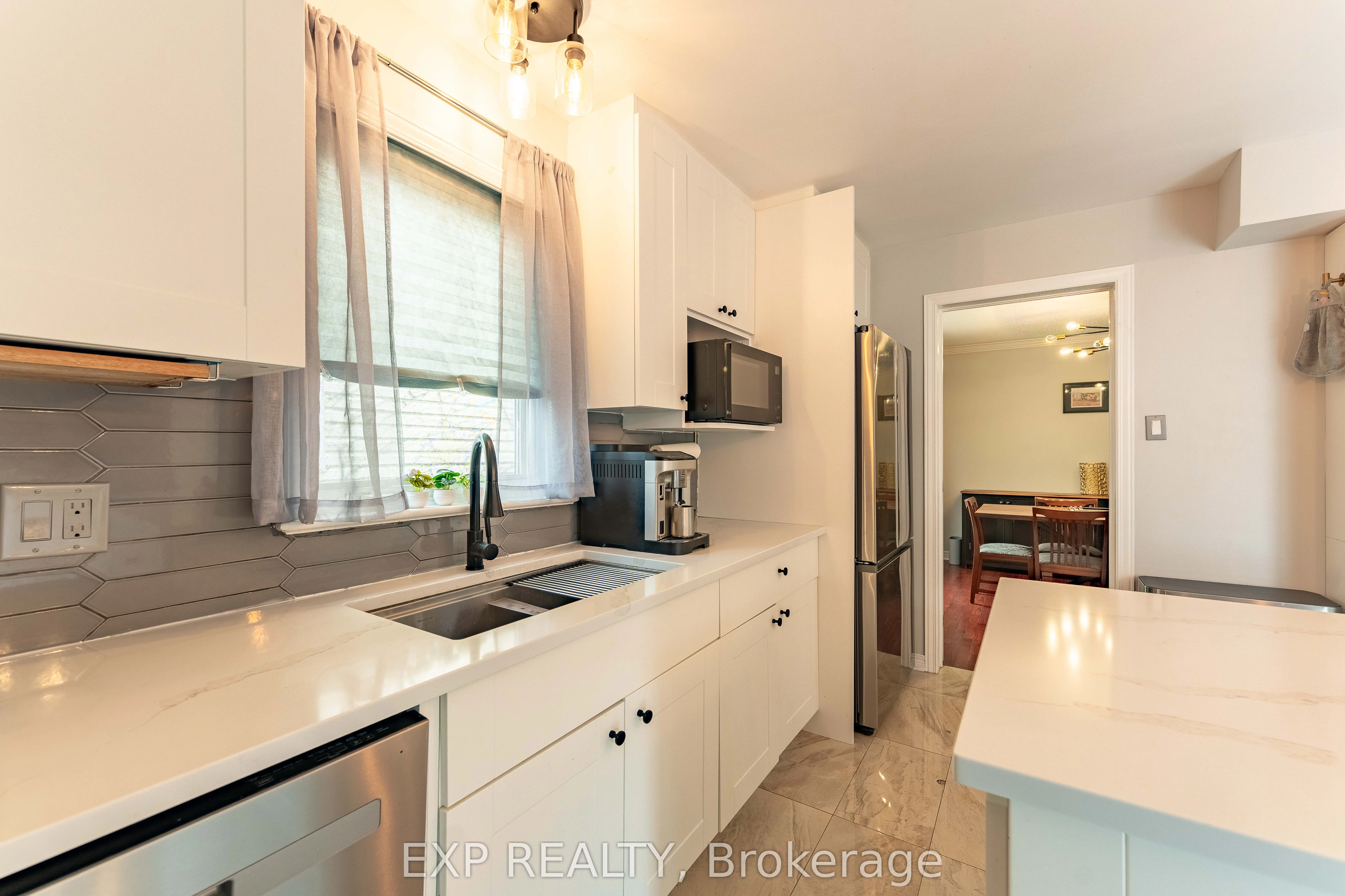 15 mayford Avenue