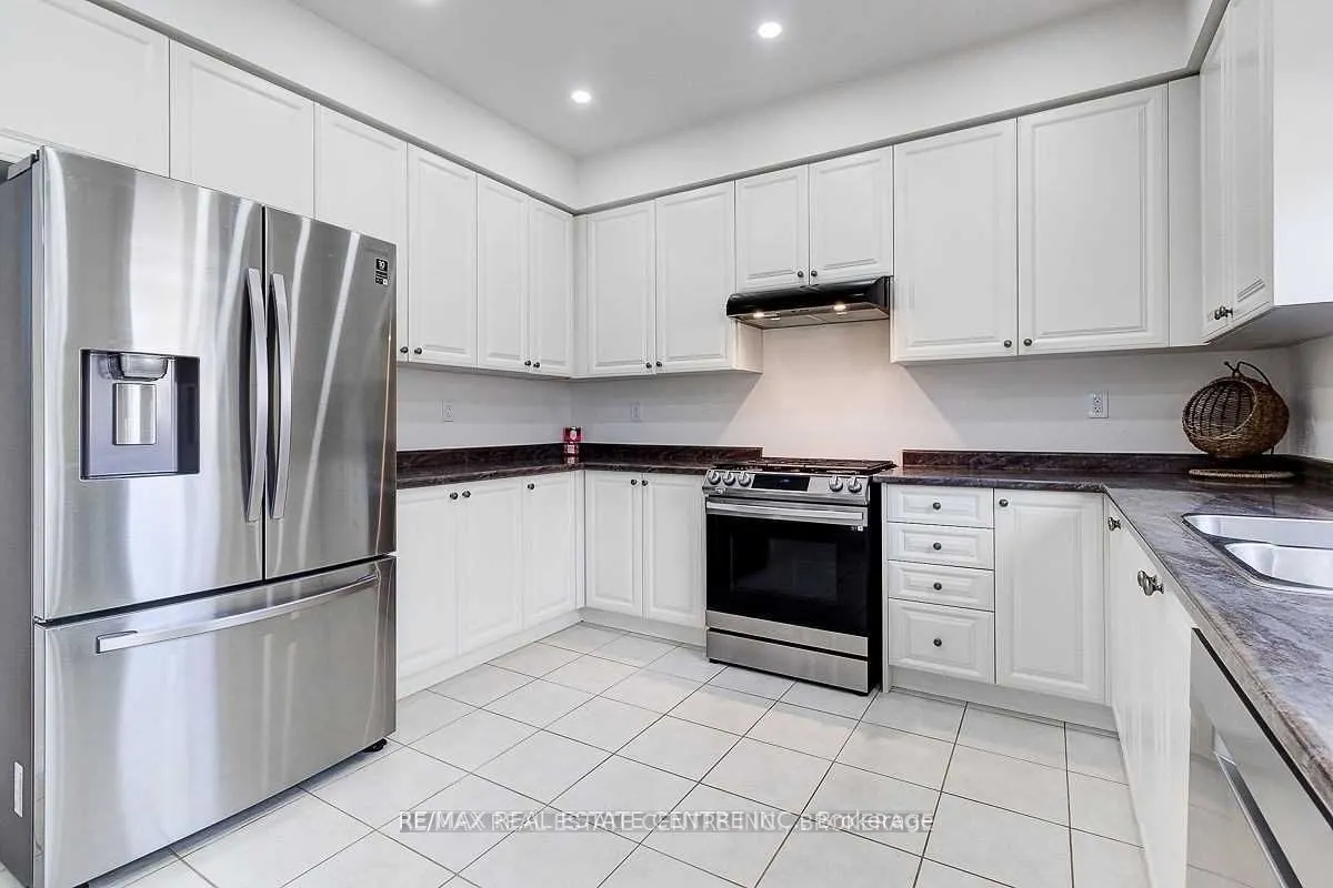 167 Longboat Run Way W