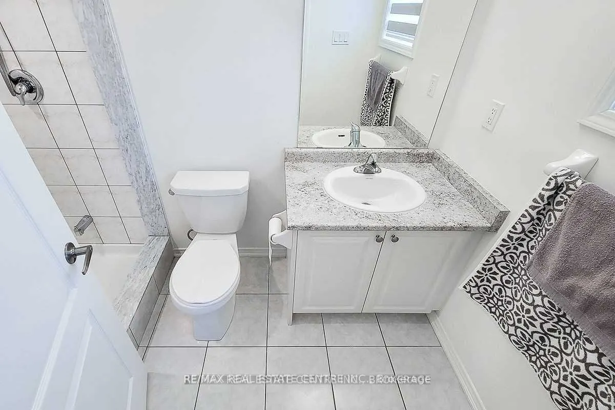 167 Longboat Run Way W