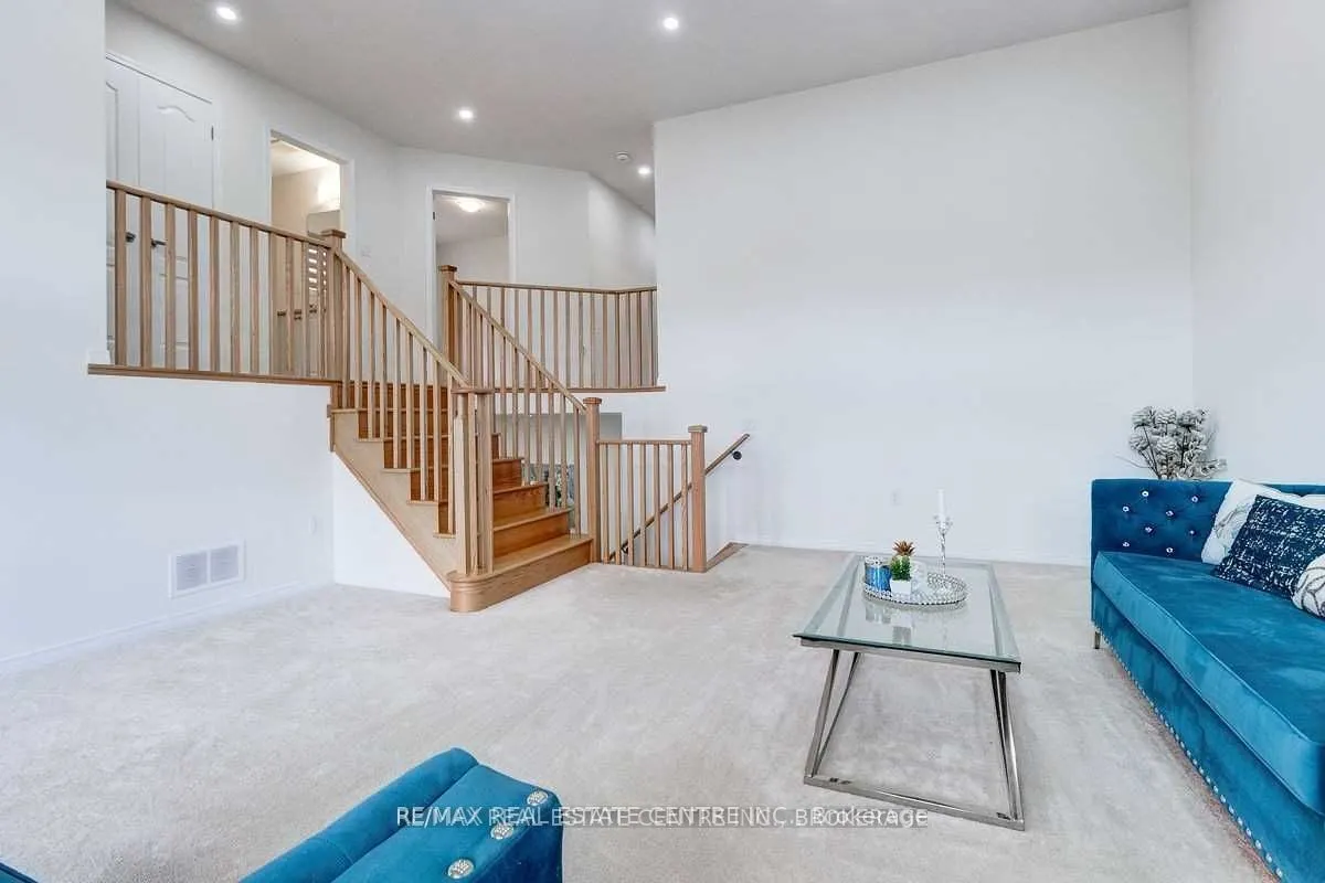 167 Longboat Run Way W