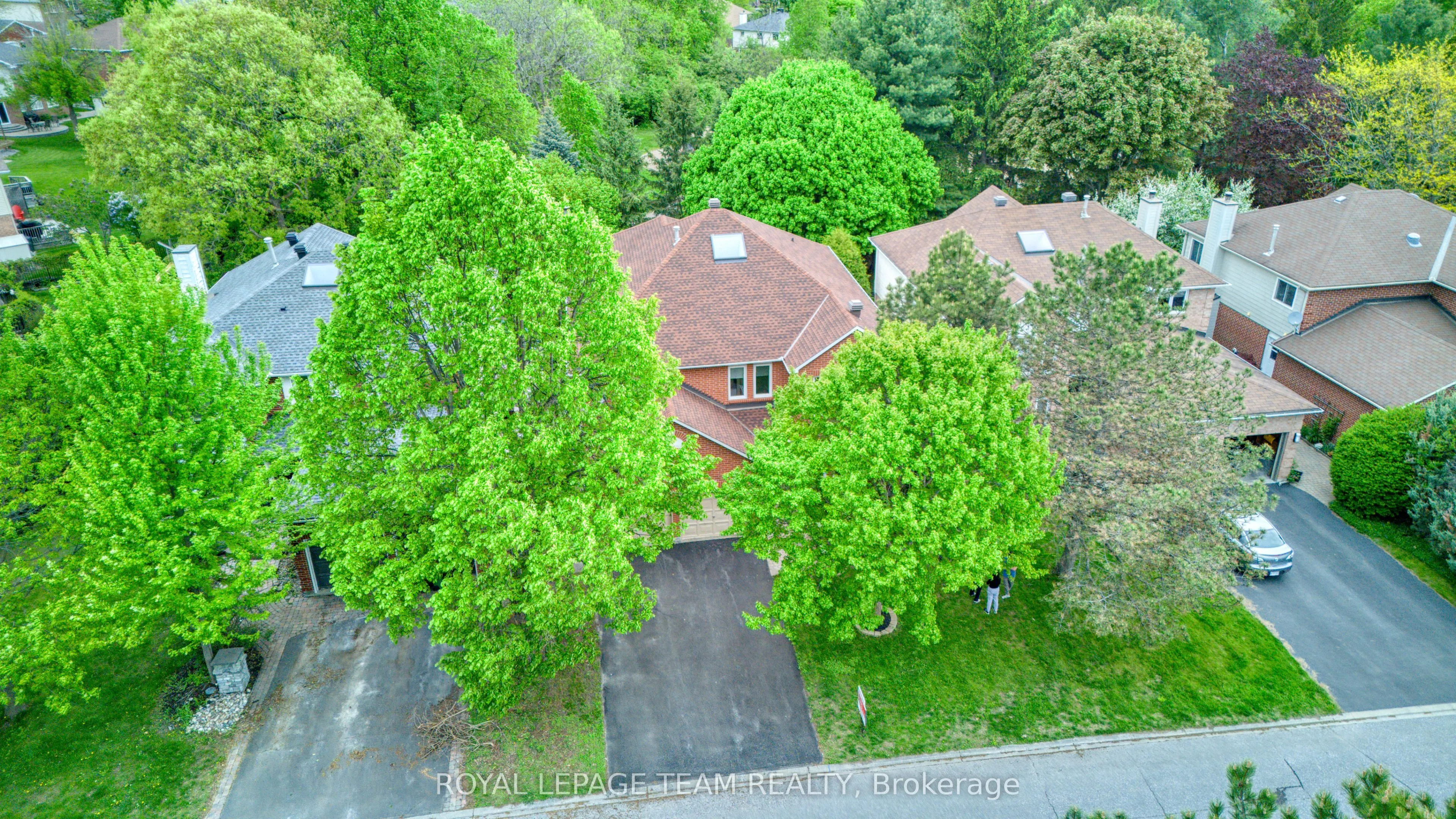 27 Sherk Crescent