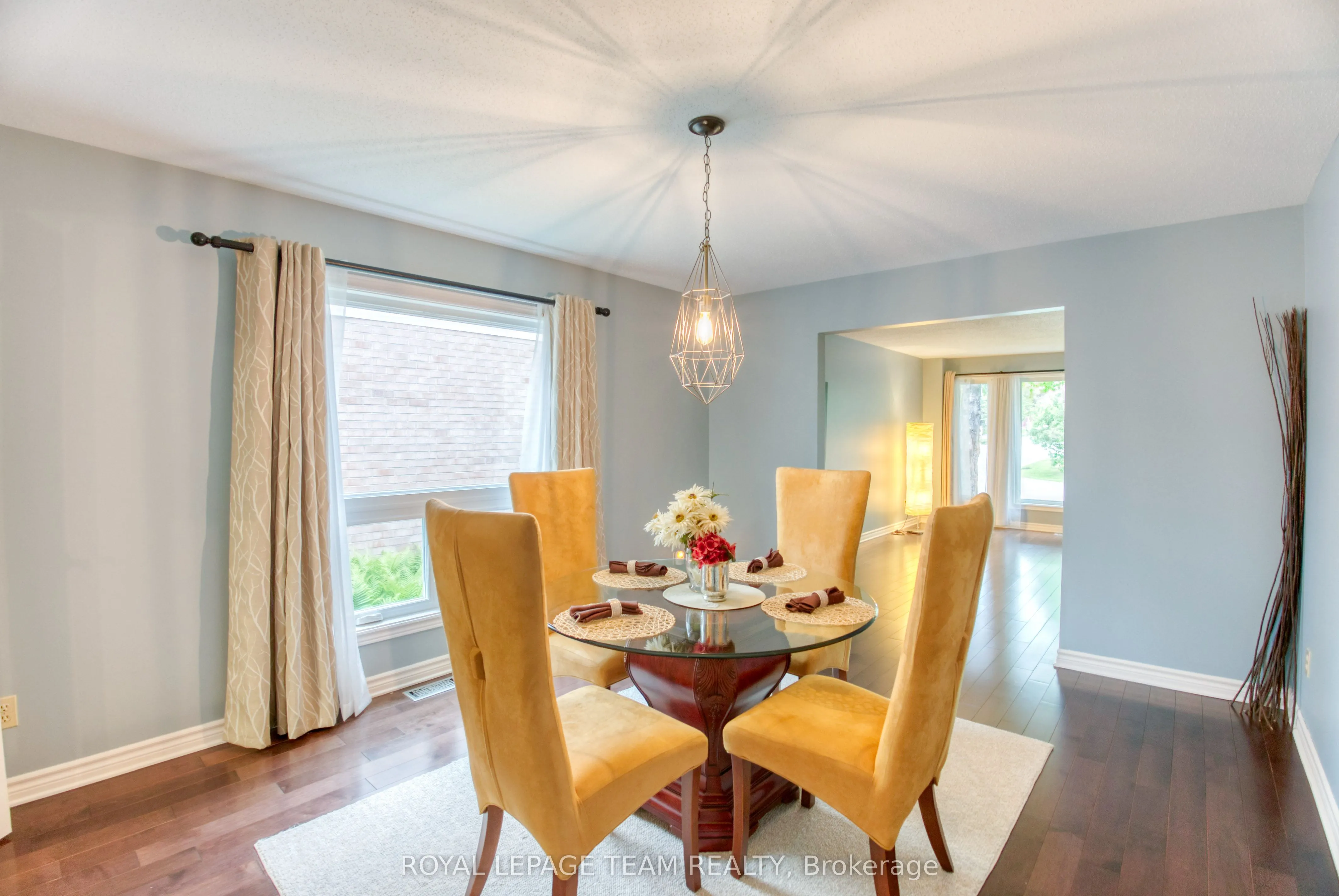 27 Sherk Crescent