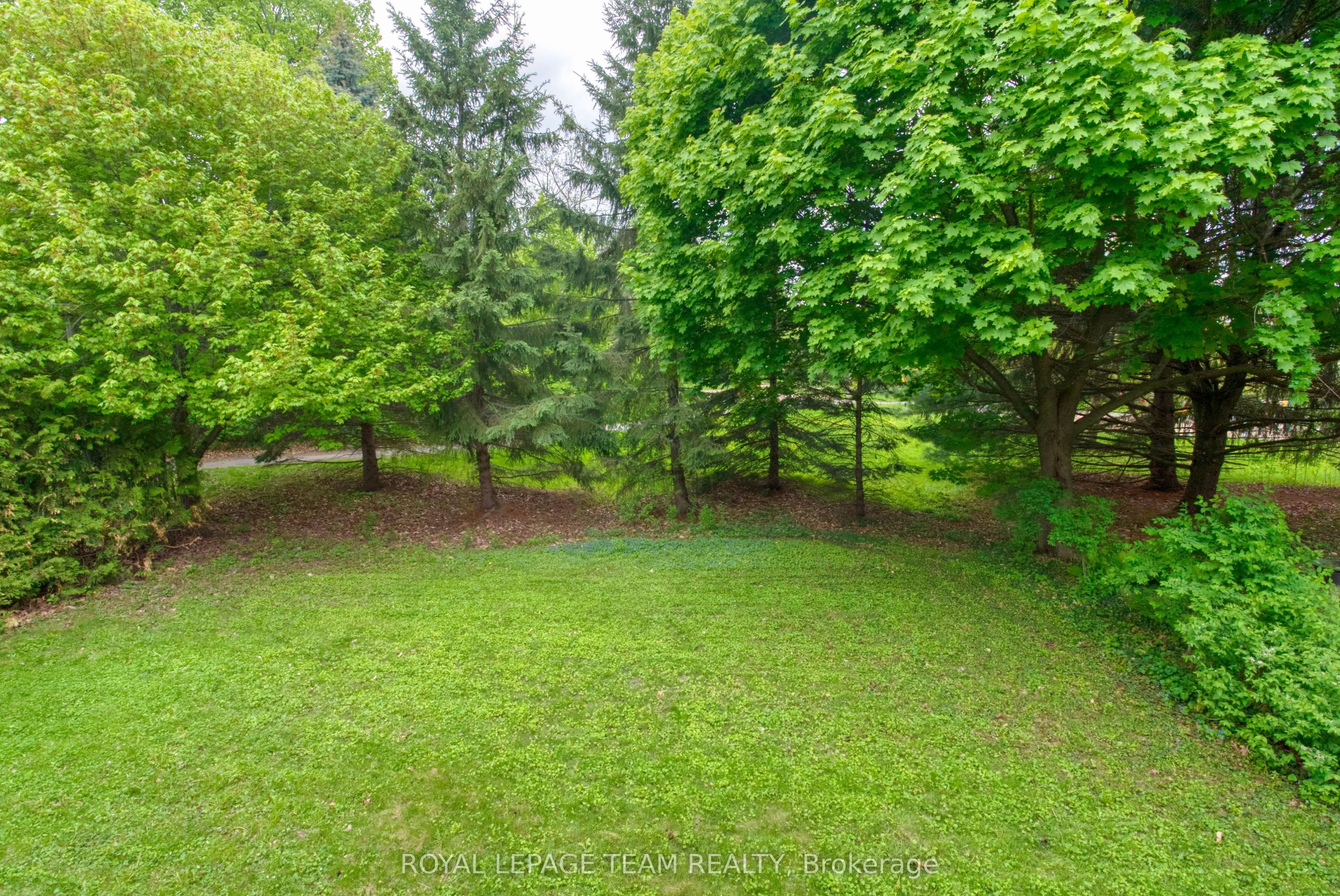 27 Sherk Crescent