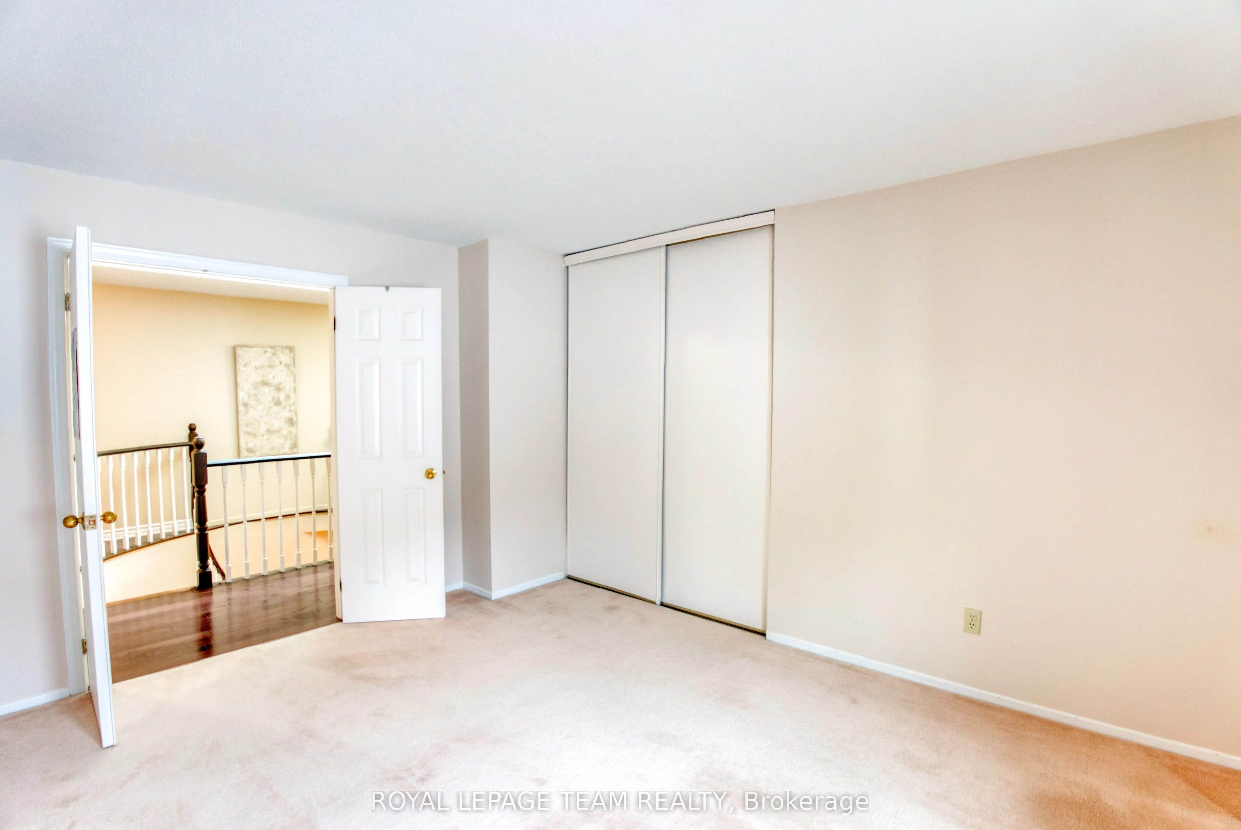 27 Sherk Crescent