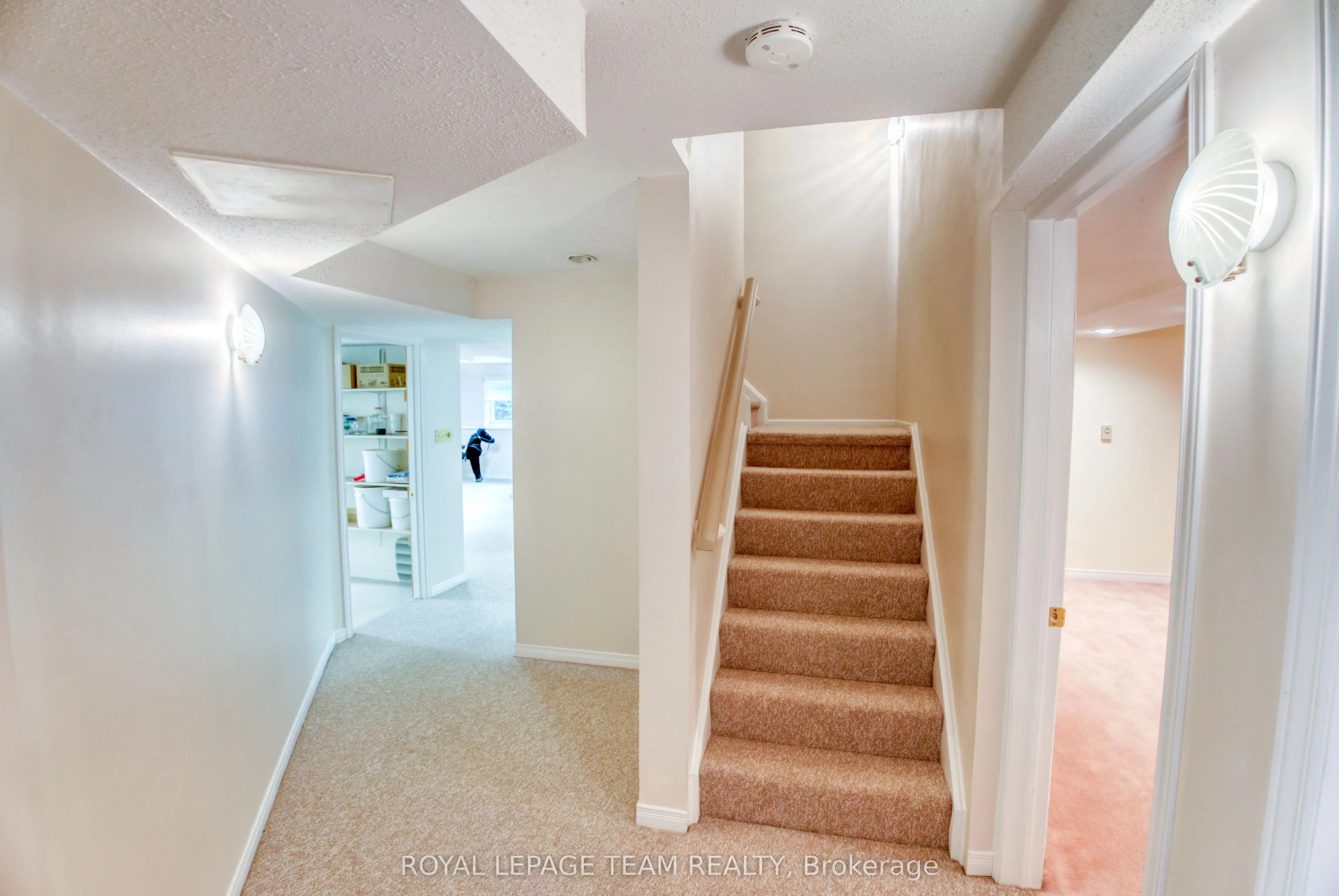 27 Sherk Crescent