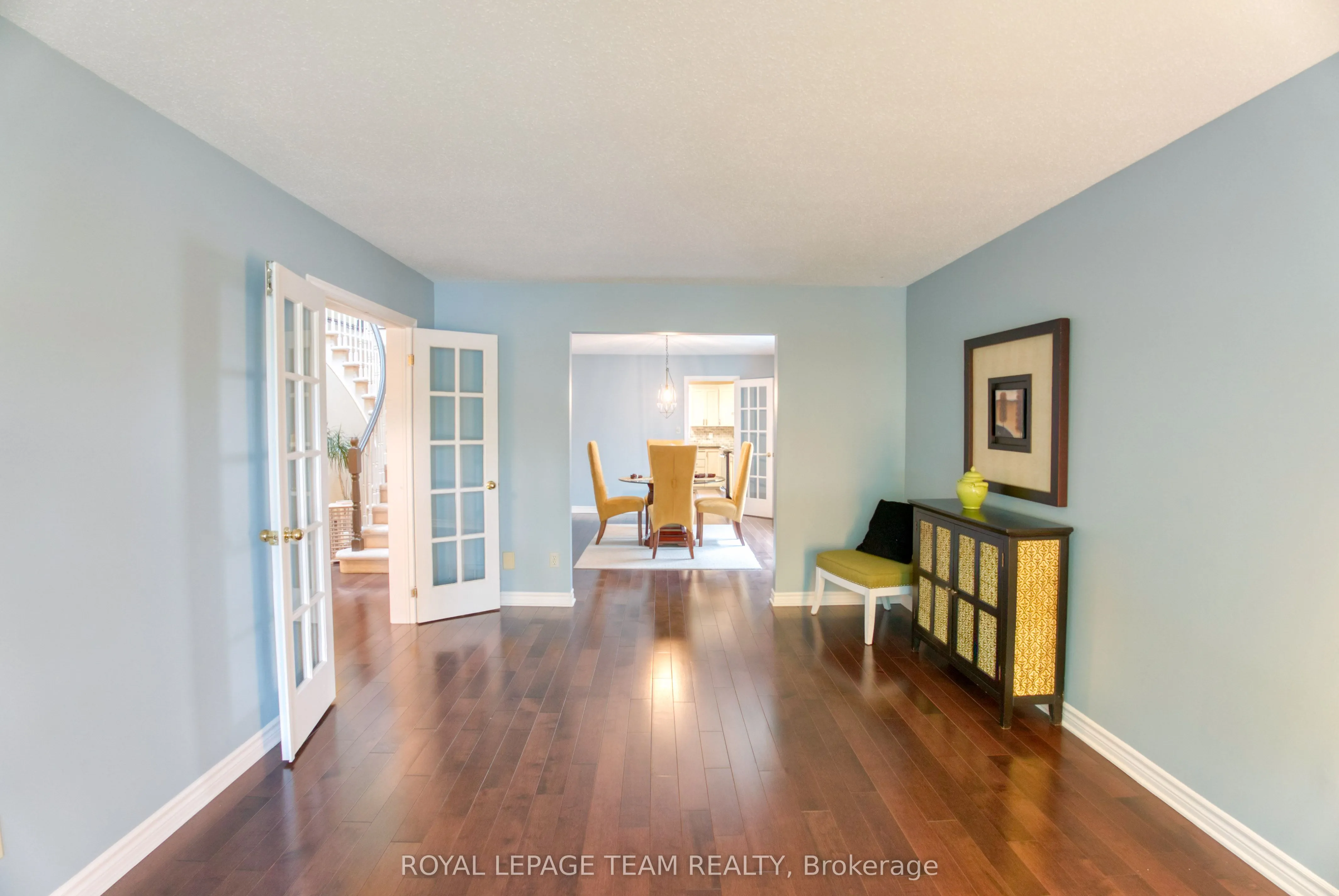 27 Sherk Crescent
