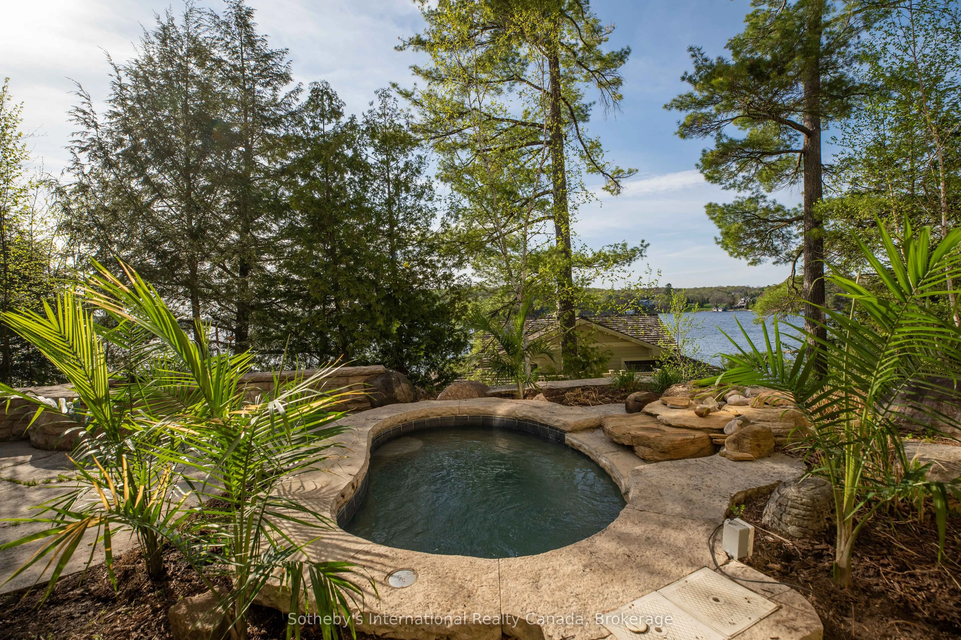1250 Waldmere Road