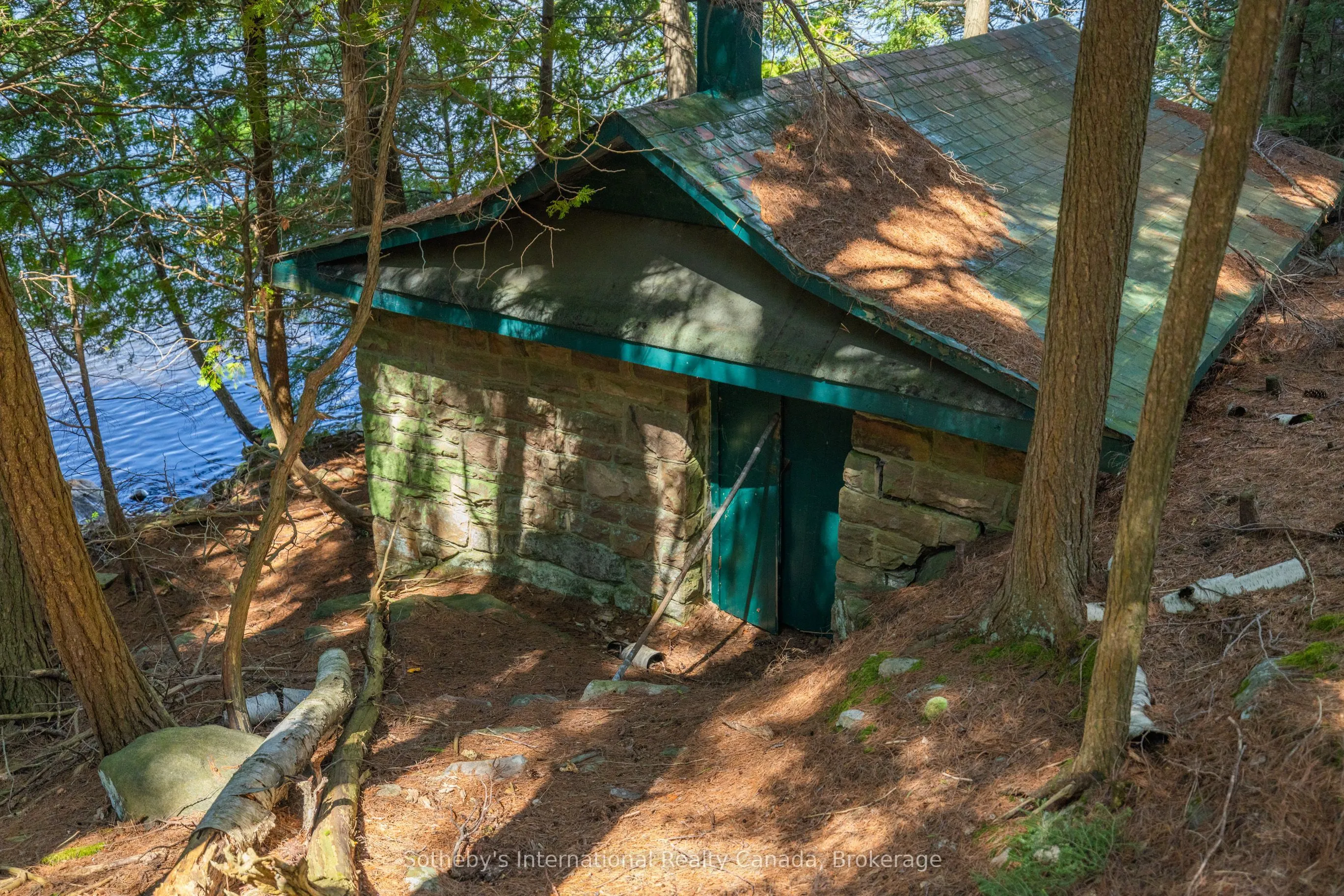 1124 Coate Road, #8