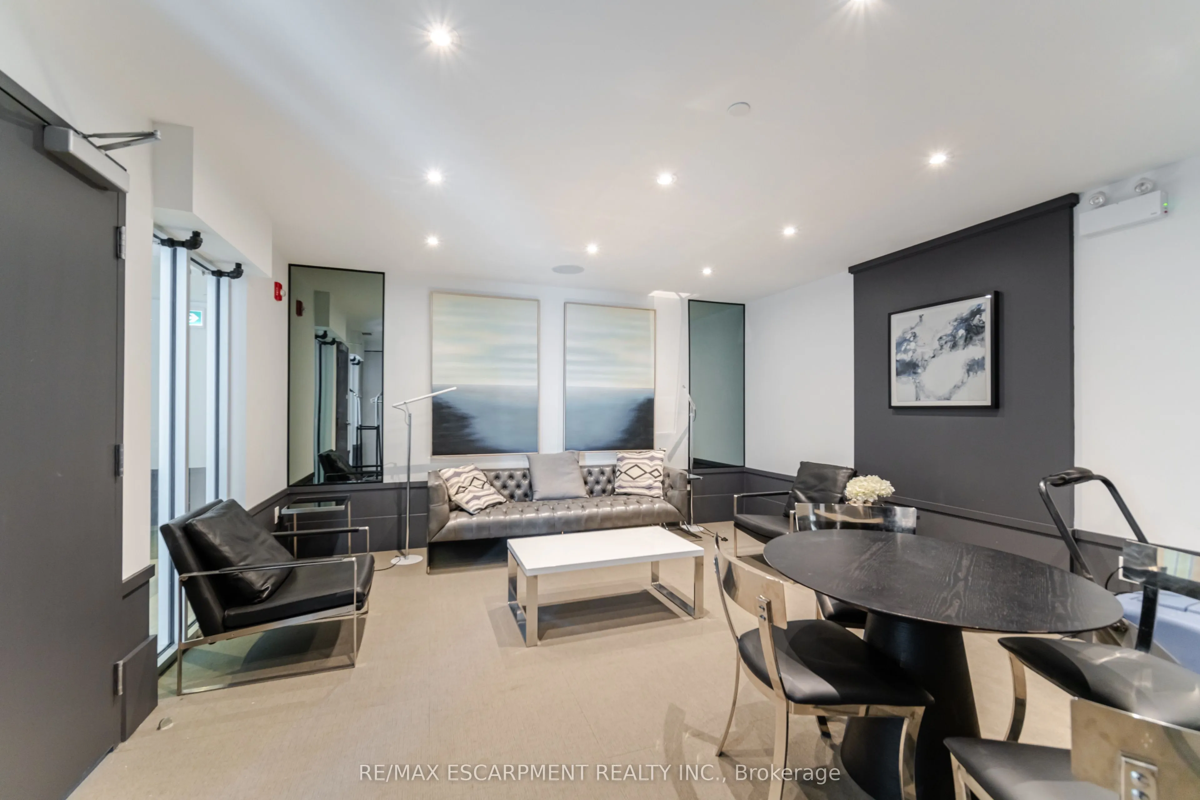 10 CONCORD Place, #308