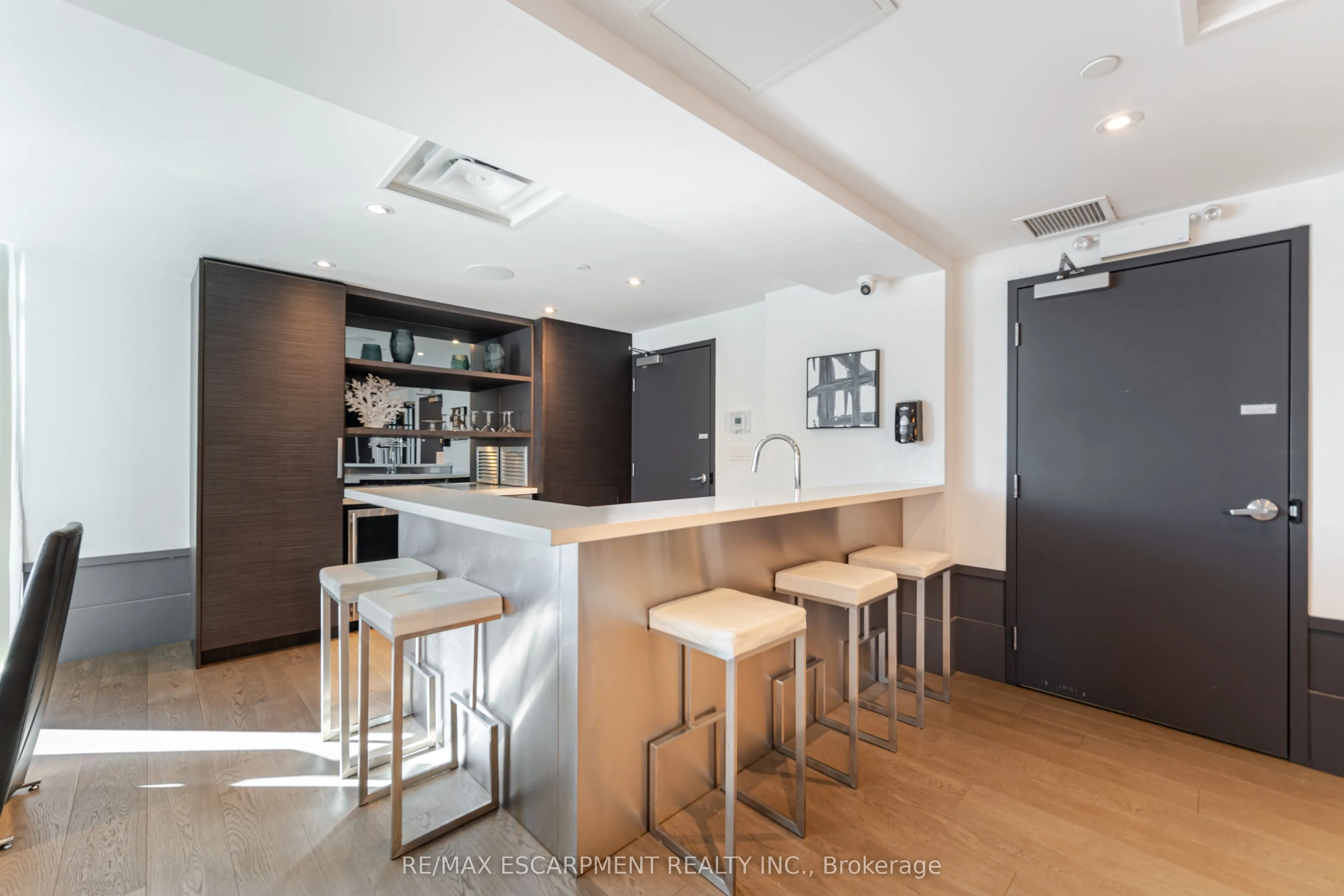 10 CONCORD Place, #308