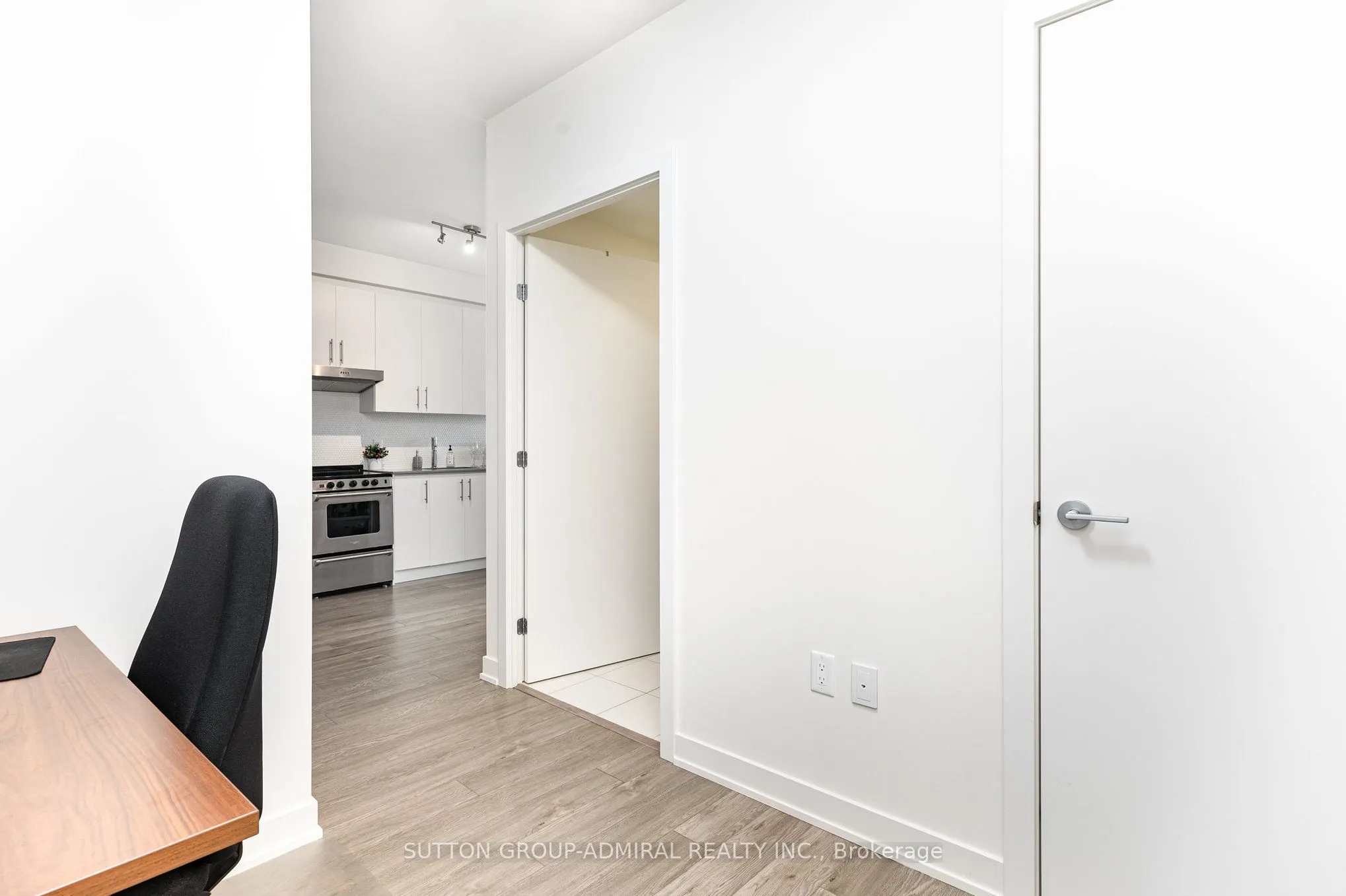 212 King William Street, #618