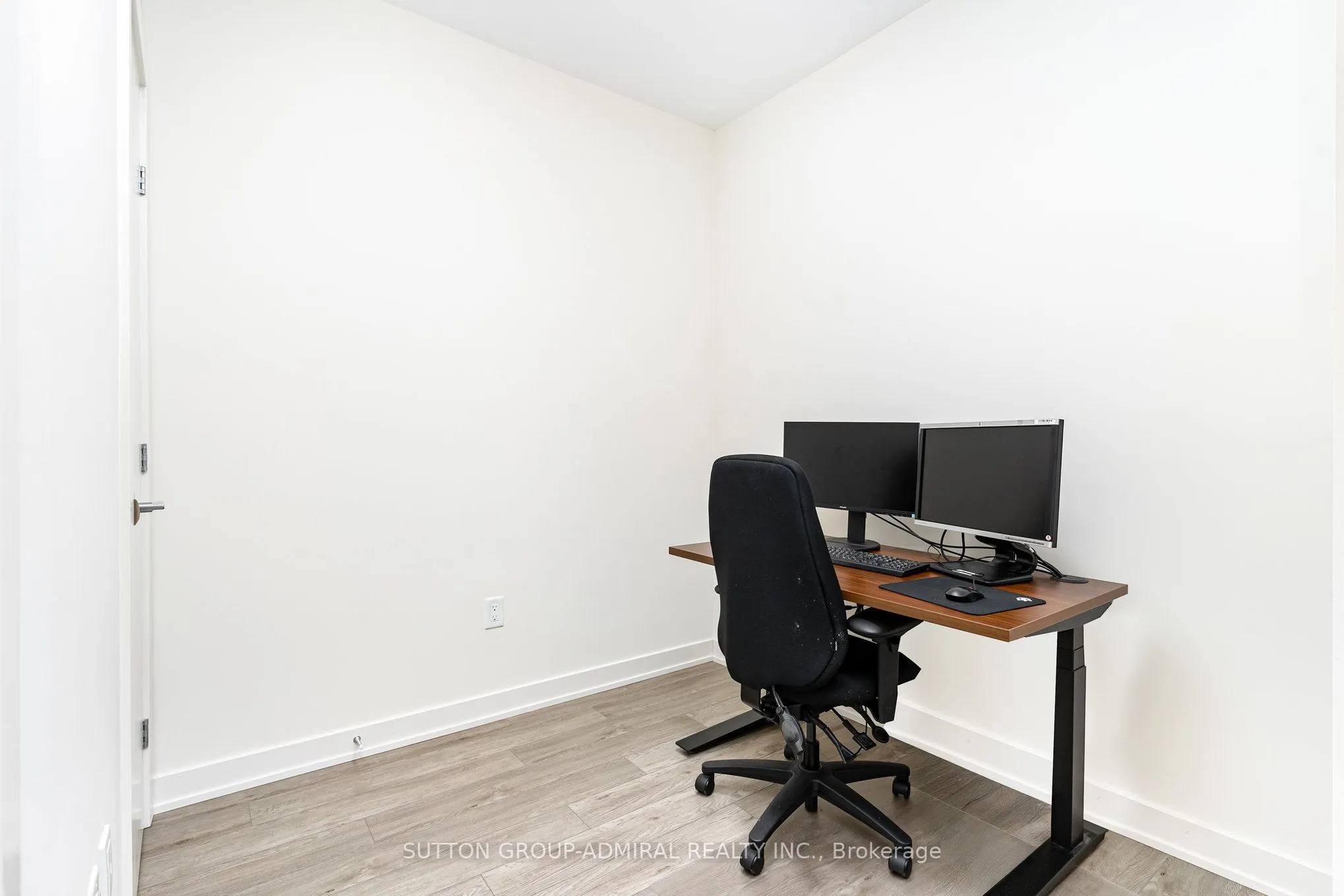 212 King William Street, #618
