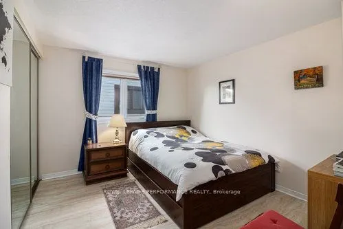27 Briermoor Crescent