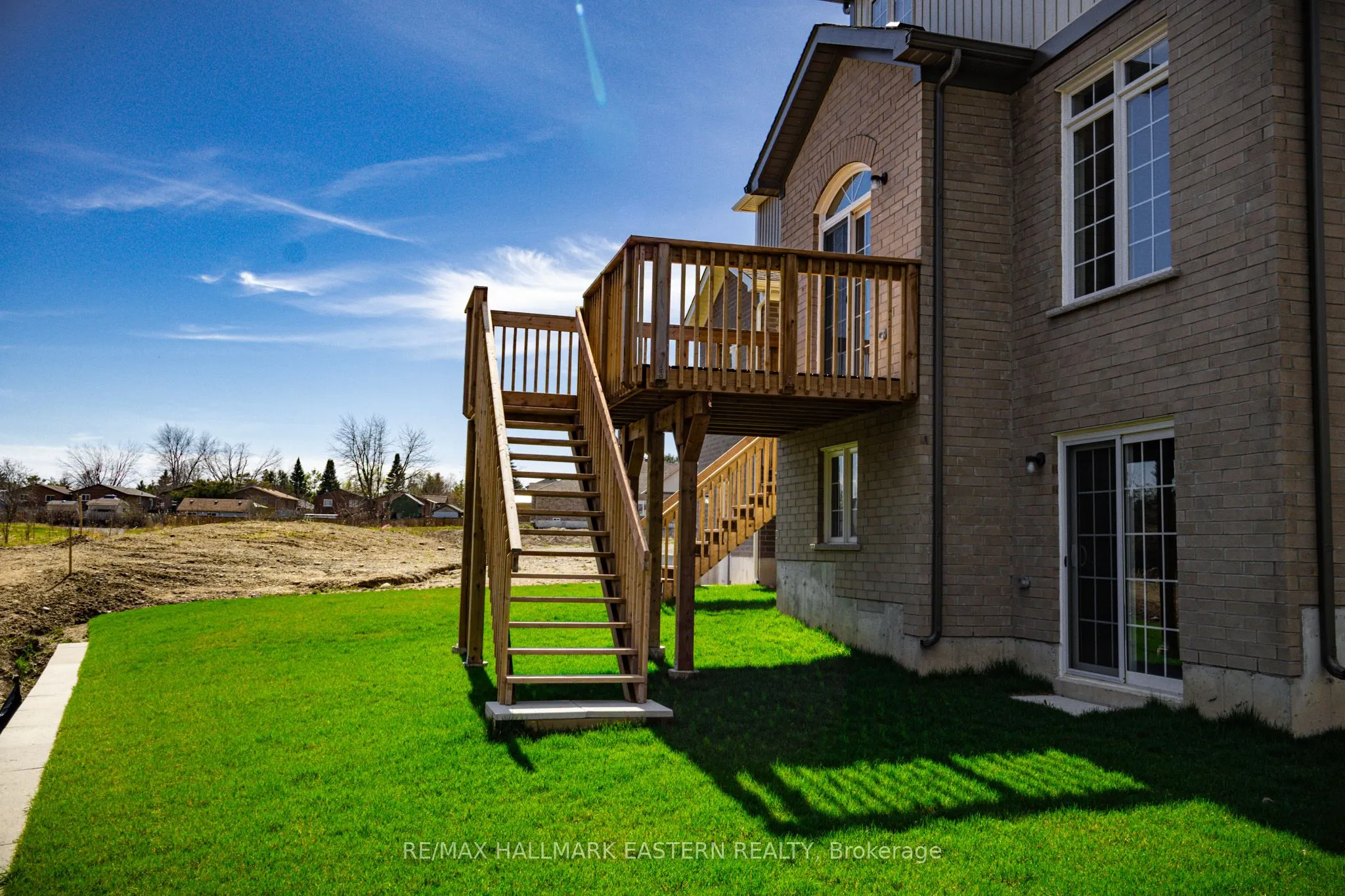 37 COLDBROOK Drive