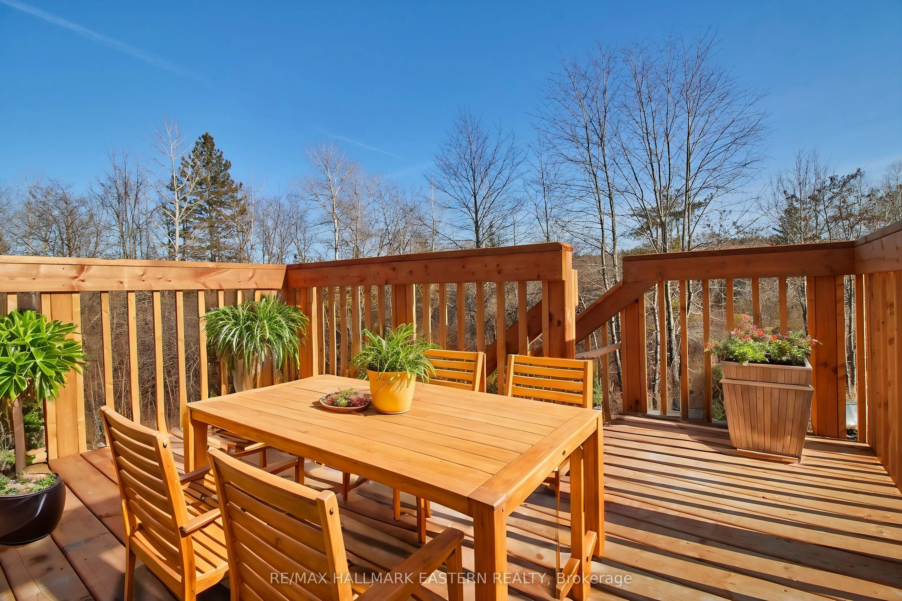 37 COLDBROOK Drive