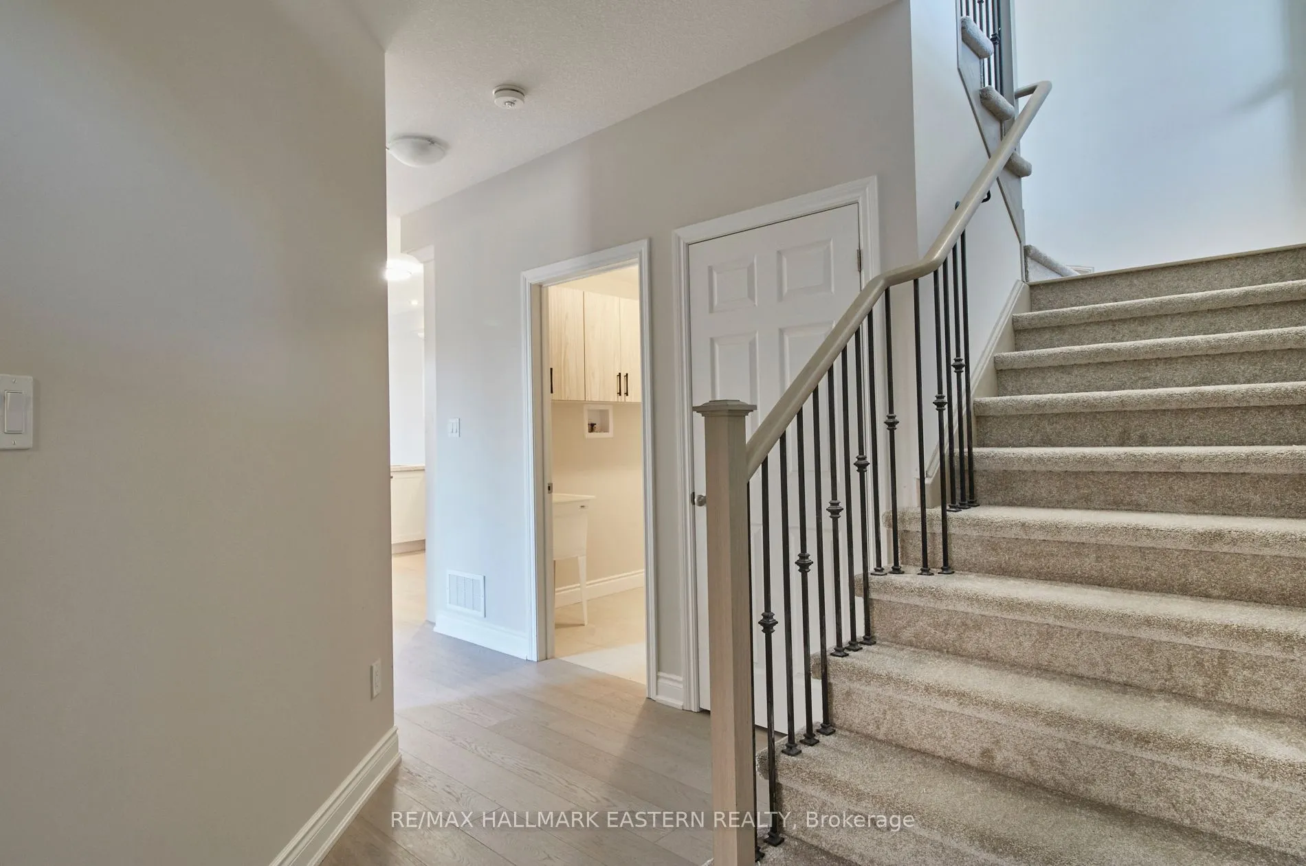 37 COLDBROOK Drive