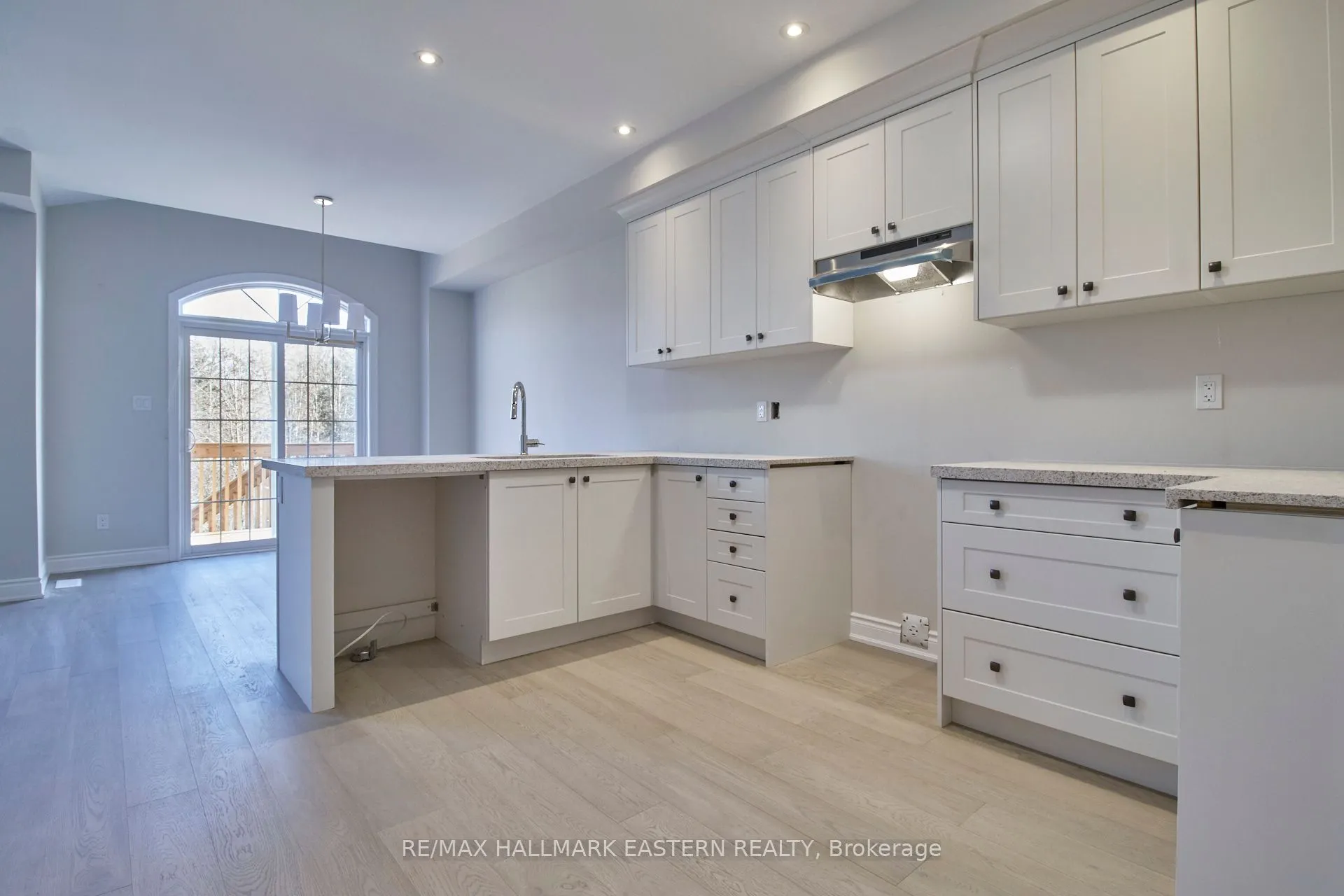 37 COLDBROOK Drive
