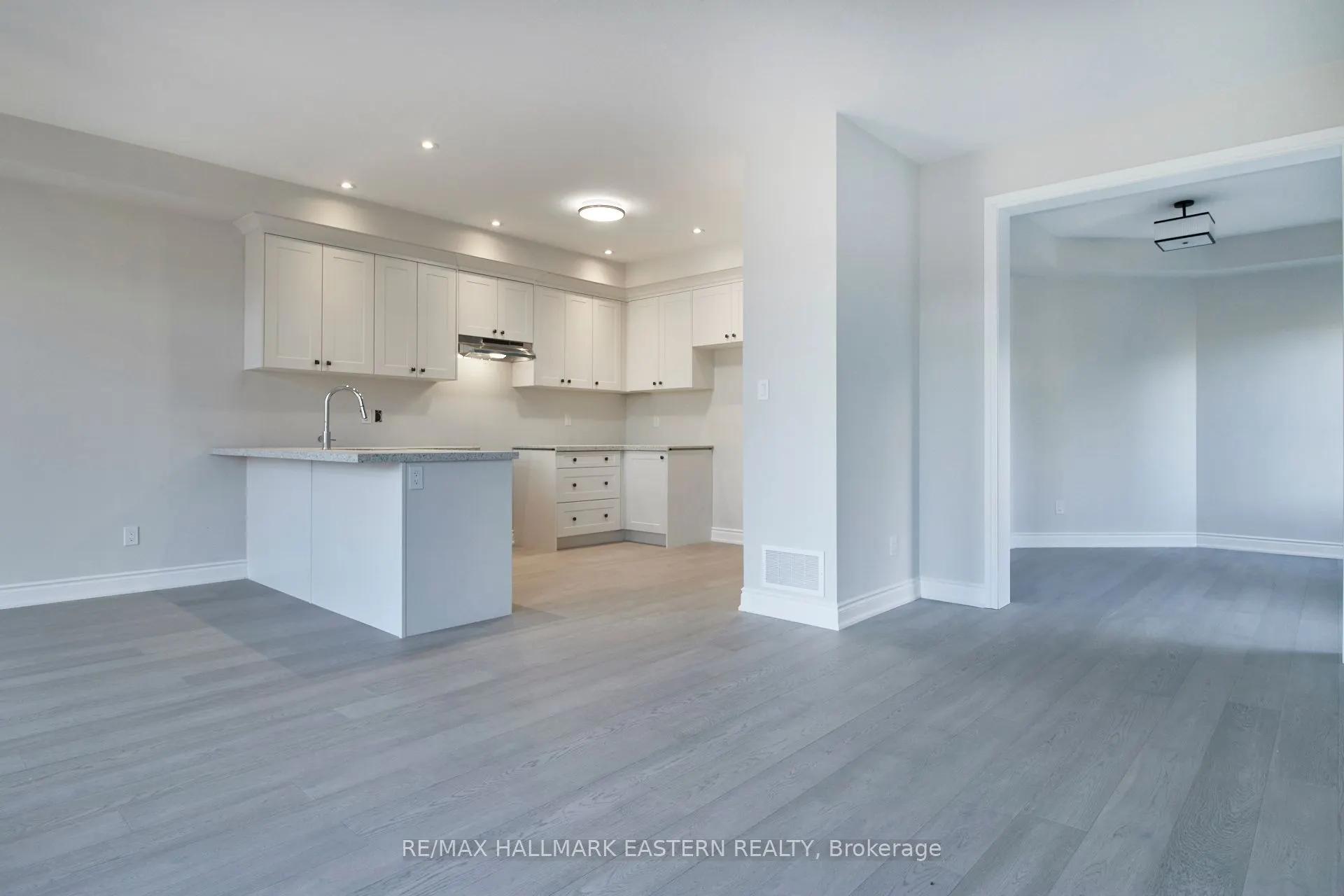 37 COLDBROOK Drive