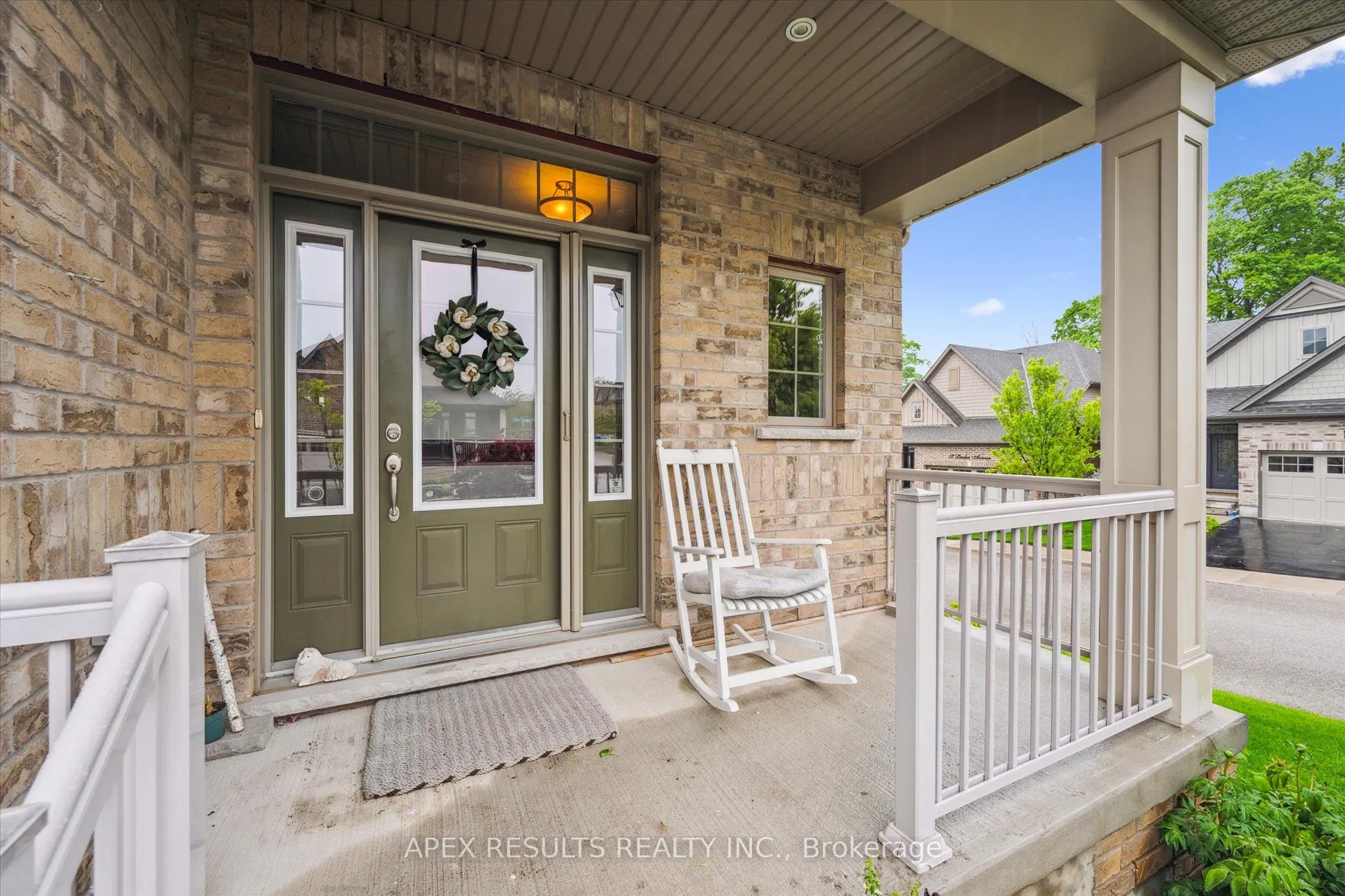 10 CHESTNUT Drive