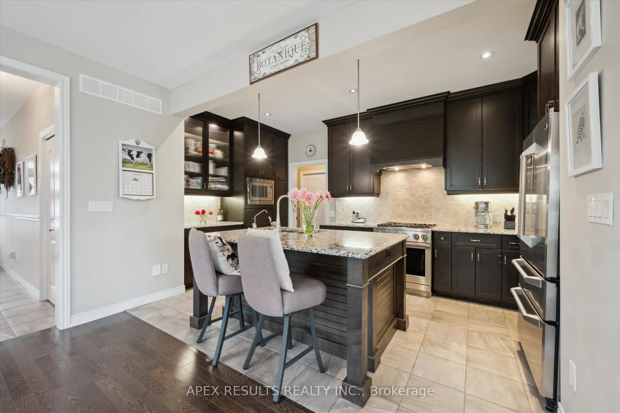 10 CHESTNUT Drive