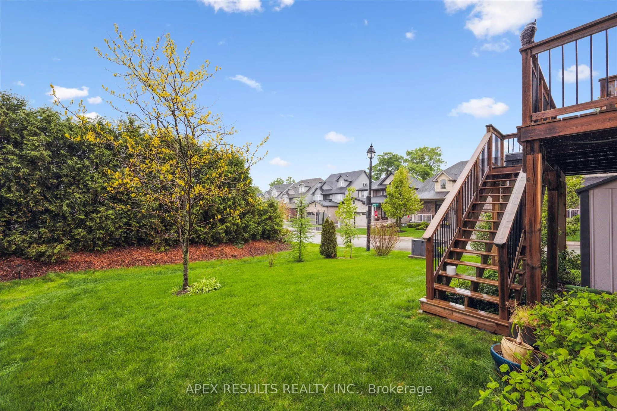 10 CHESTNUT Drive