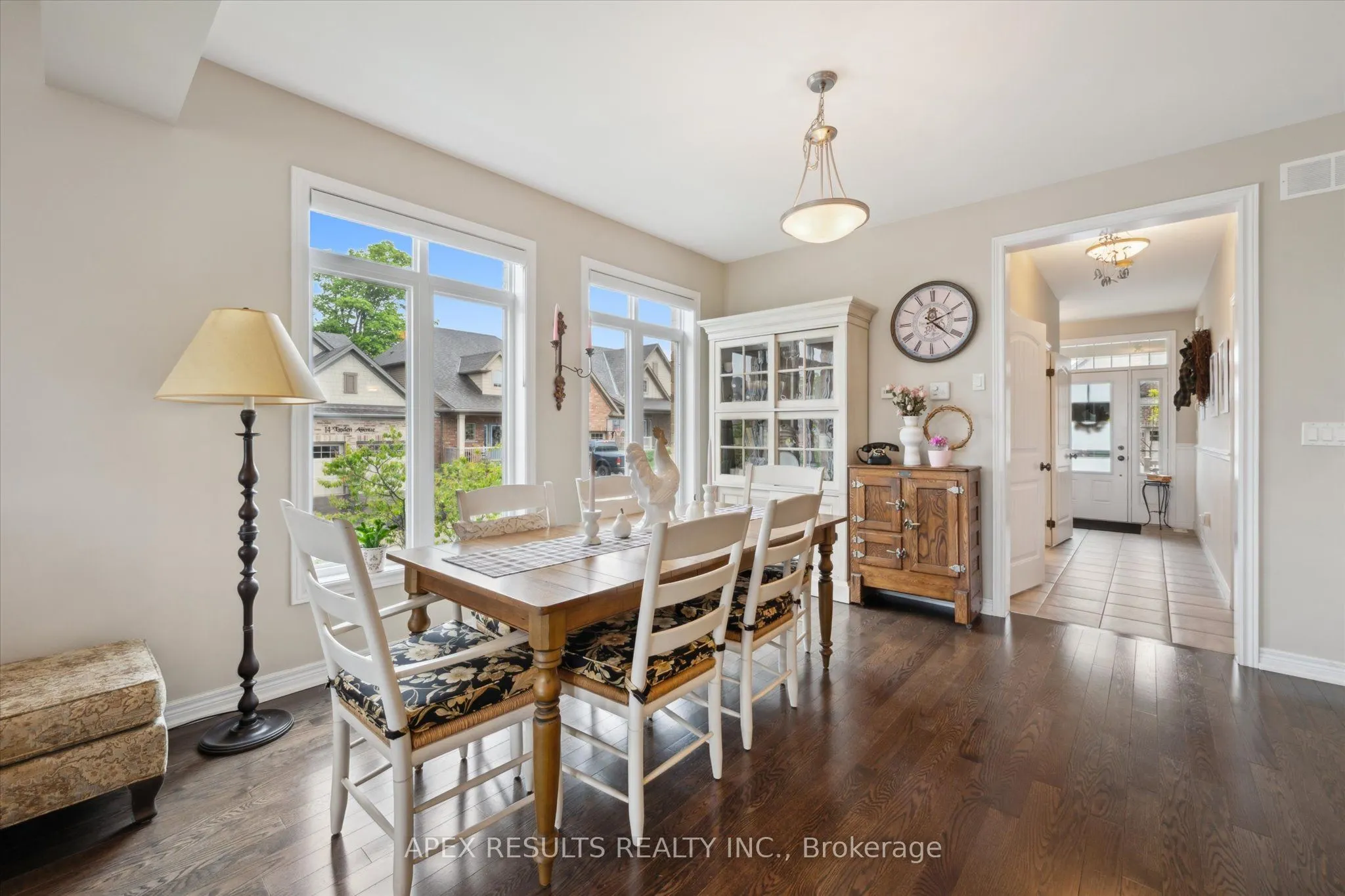 10 CHESTNUT Drive