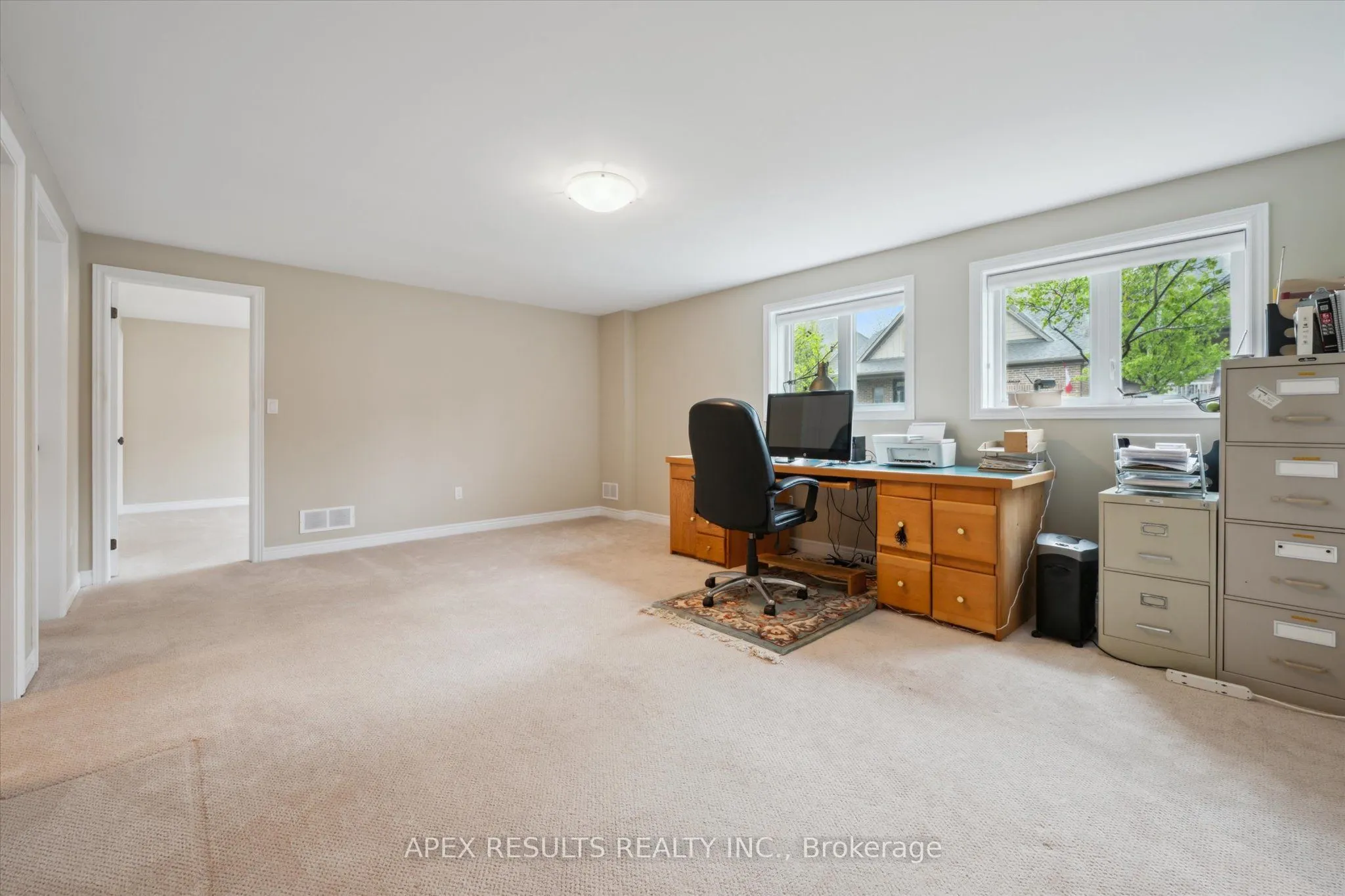 10 CHESTNUT Drive
