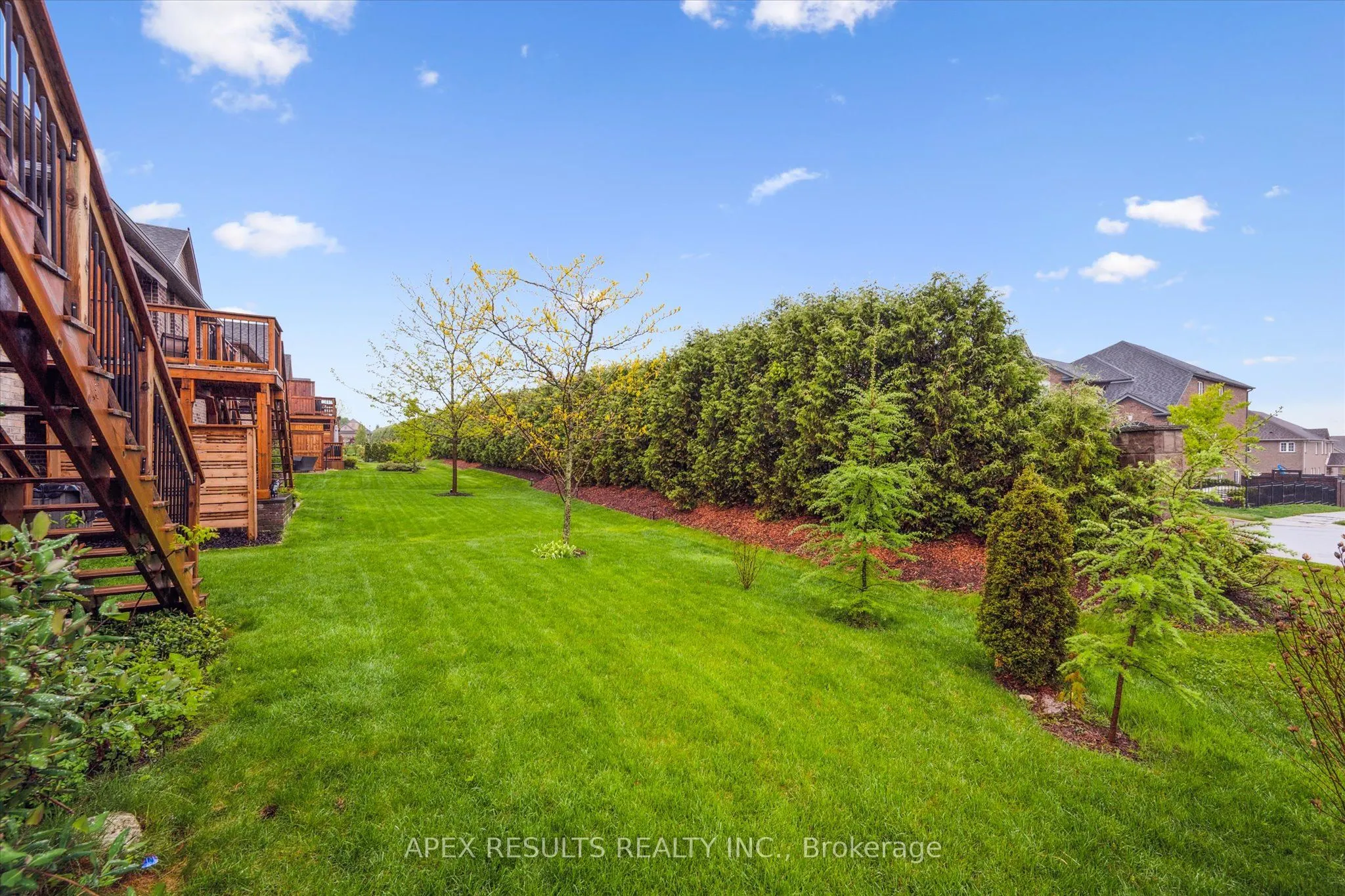 10 CHESTNUT Drive