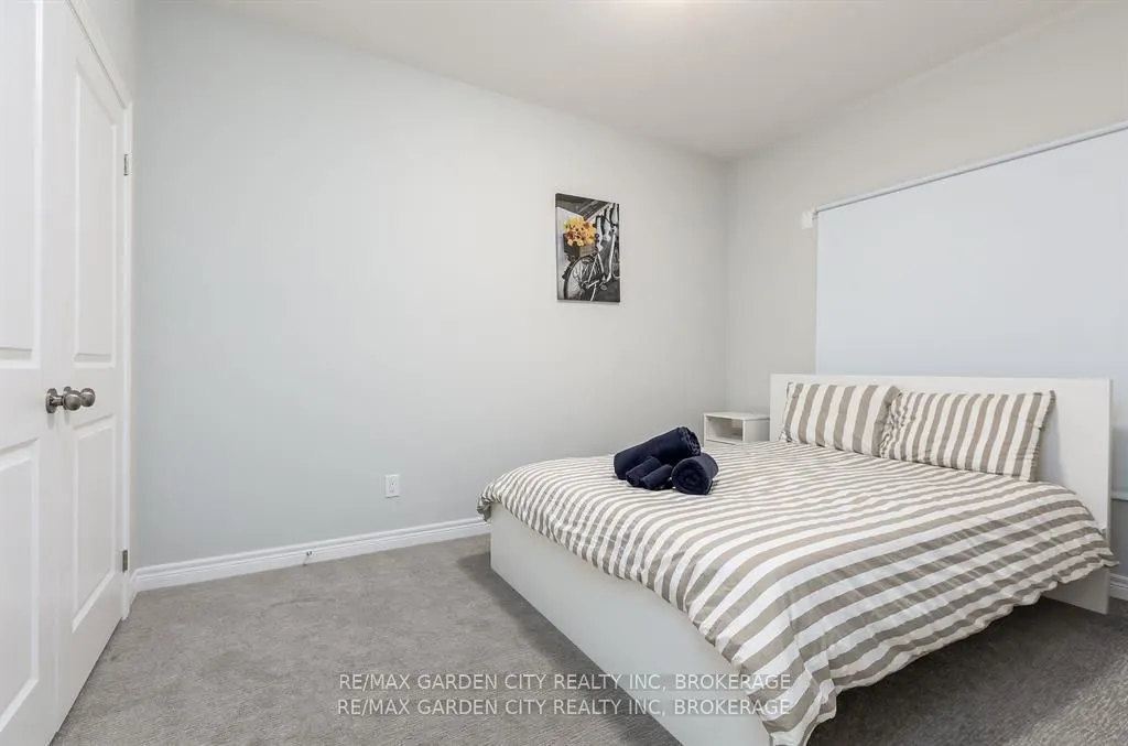 34 BOUNTY Avenue