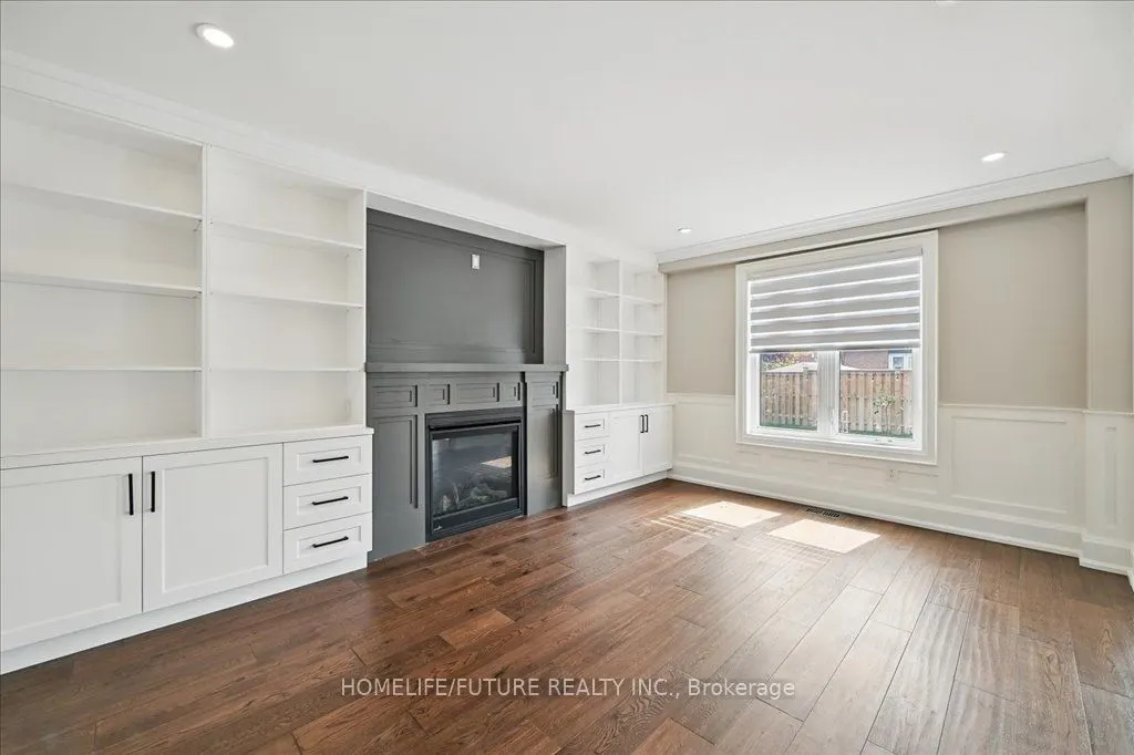7 Grandview Avenue