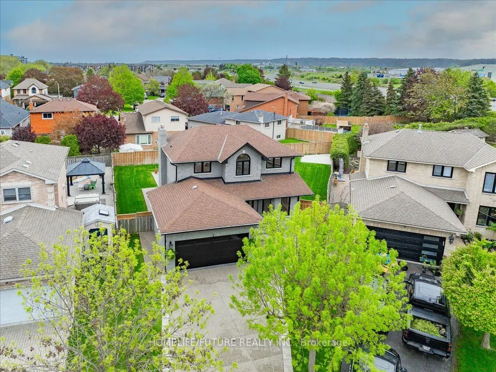 7 Grandview Avenue
