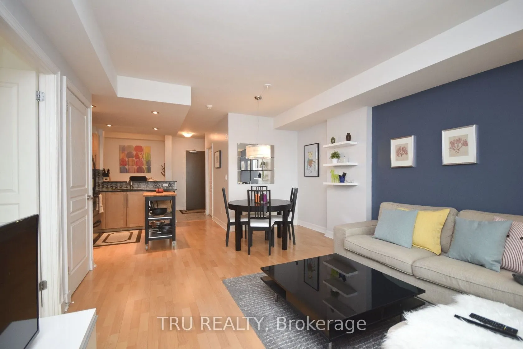 200 Besserer Street, #910